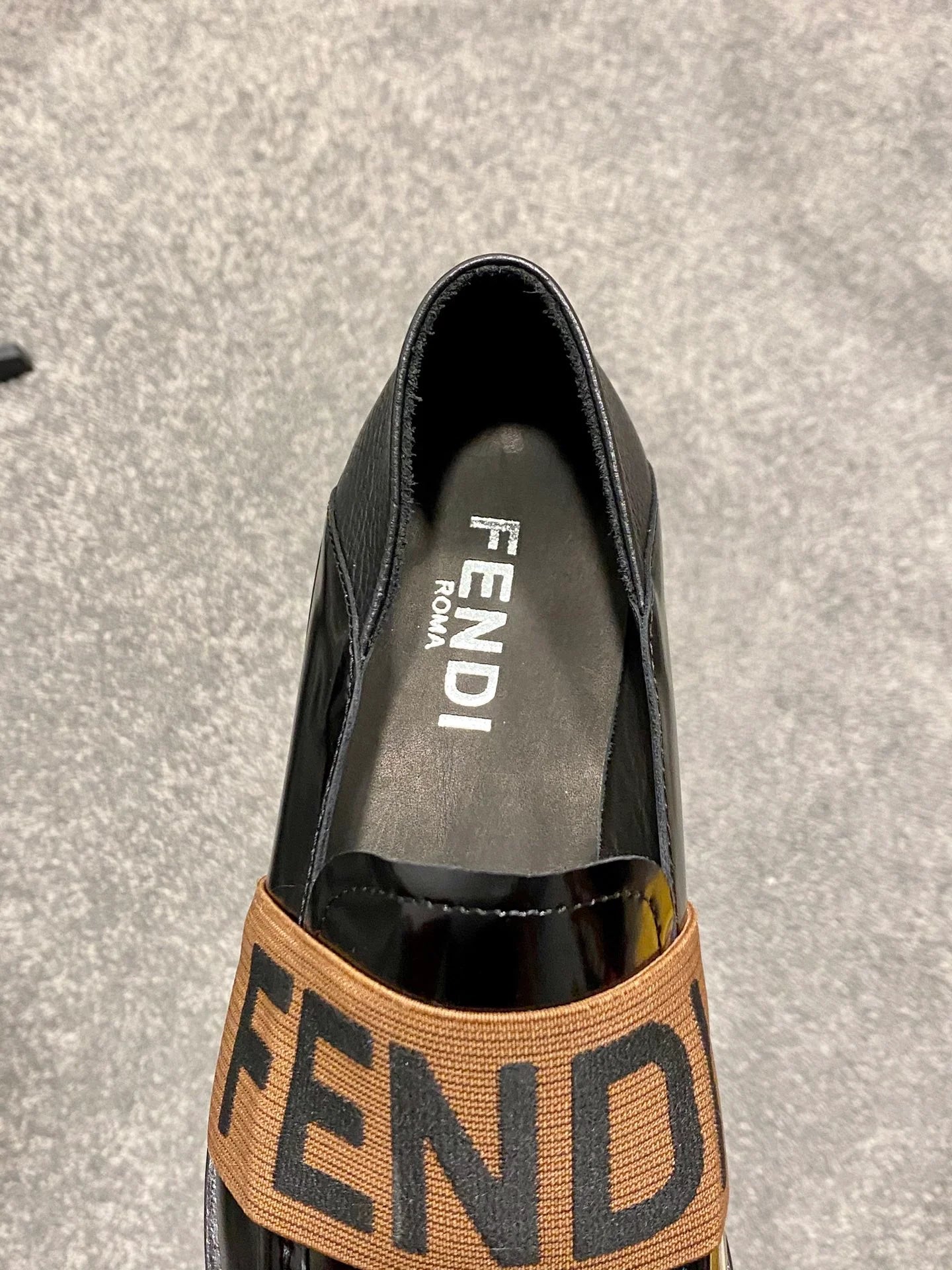 FENDI LOAFER