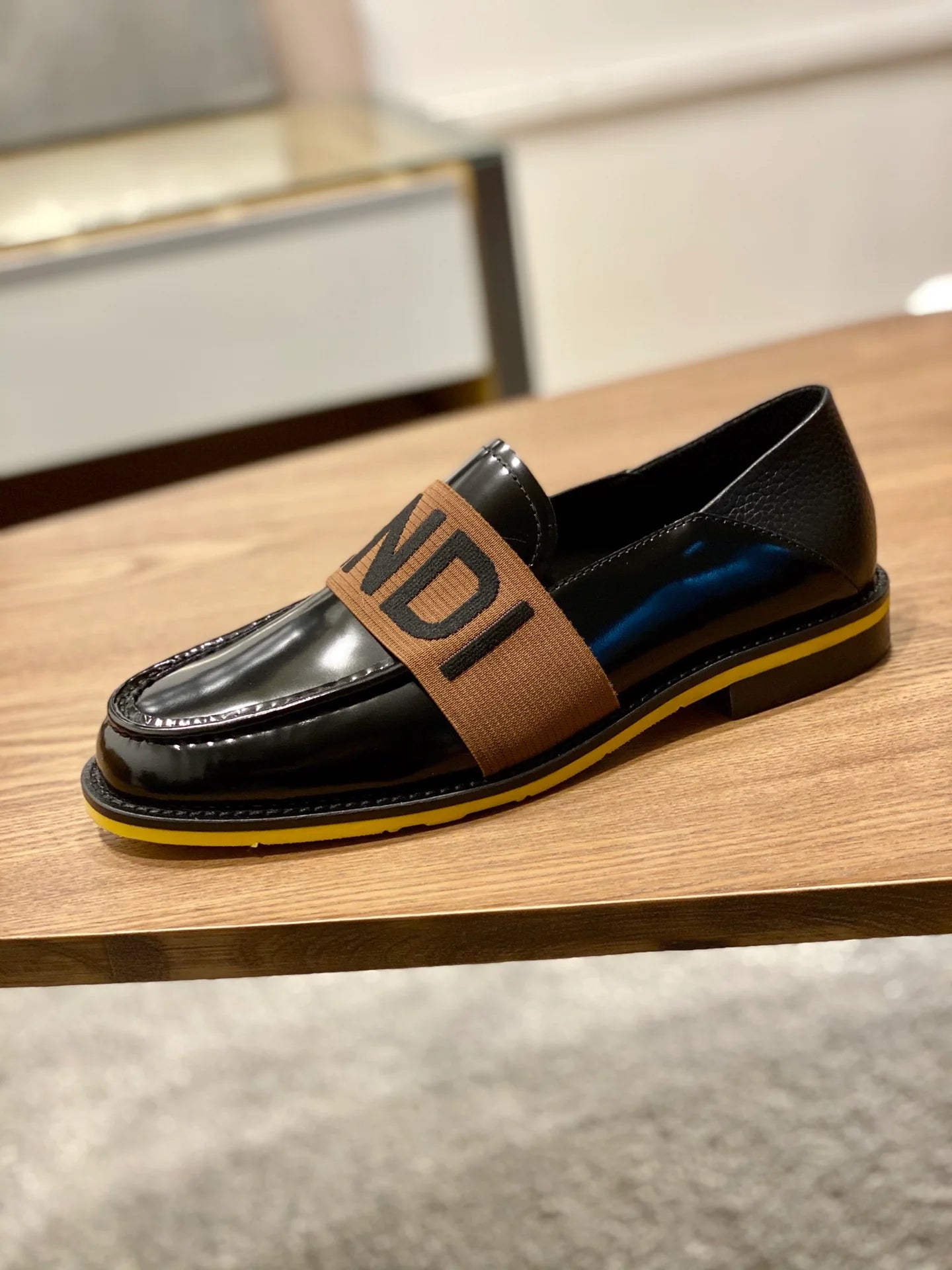FENDI LOAFER