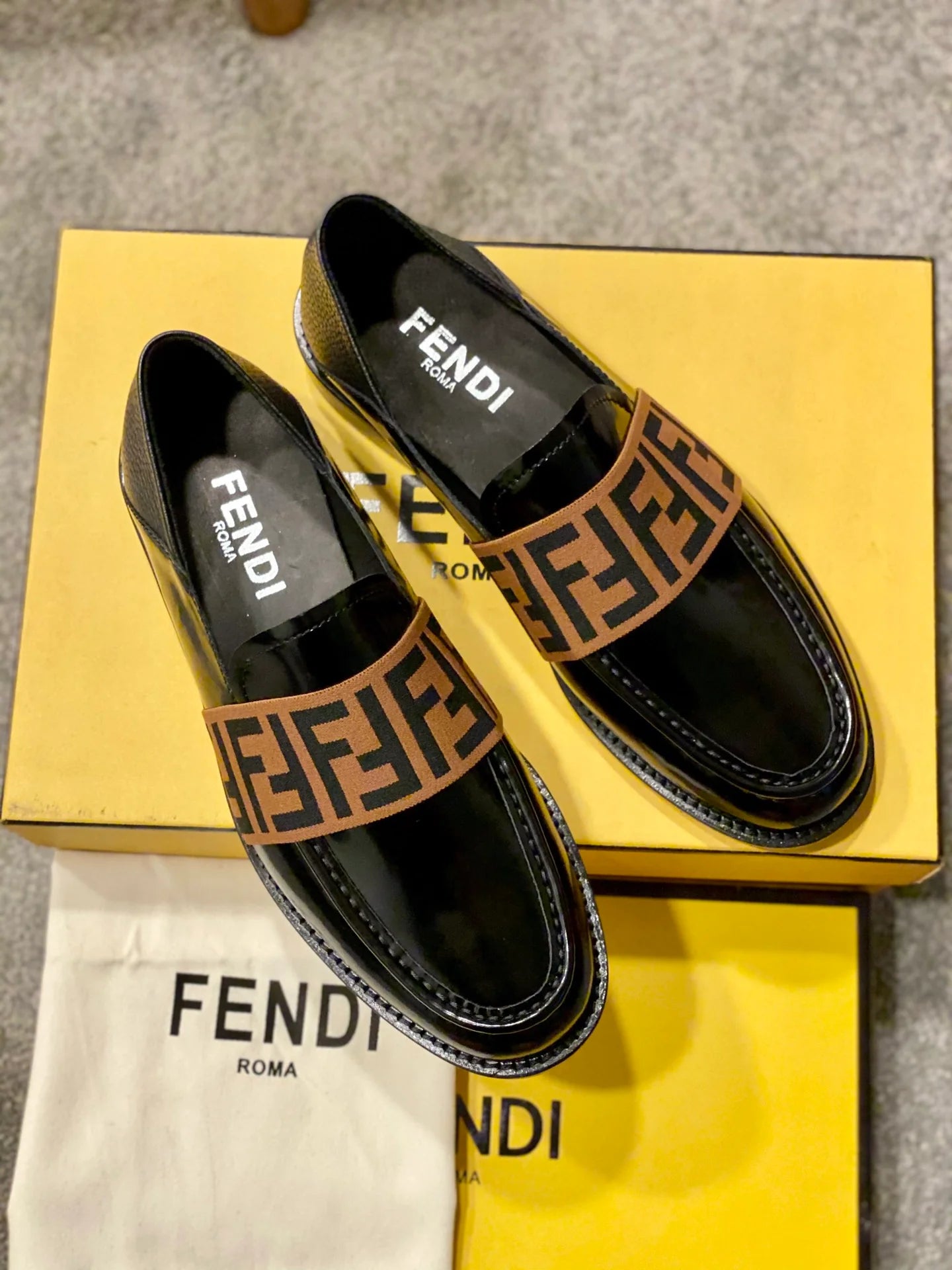 FENDI LOAFER