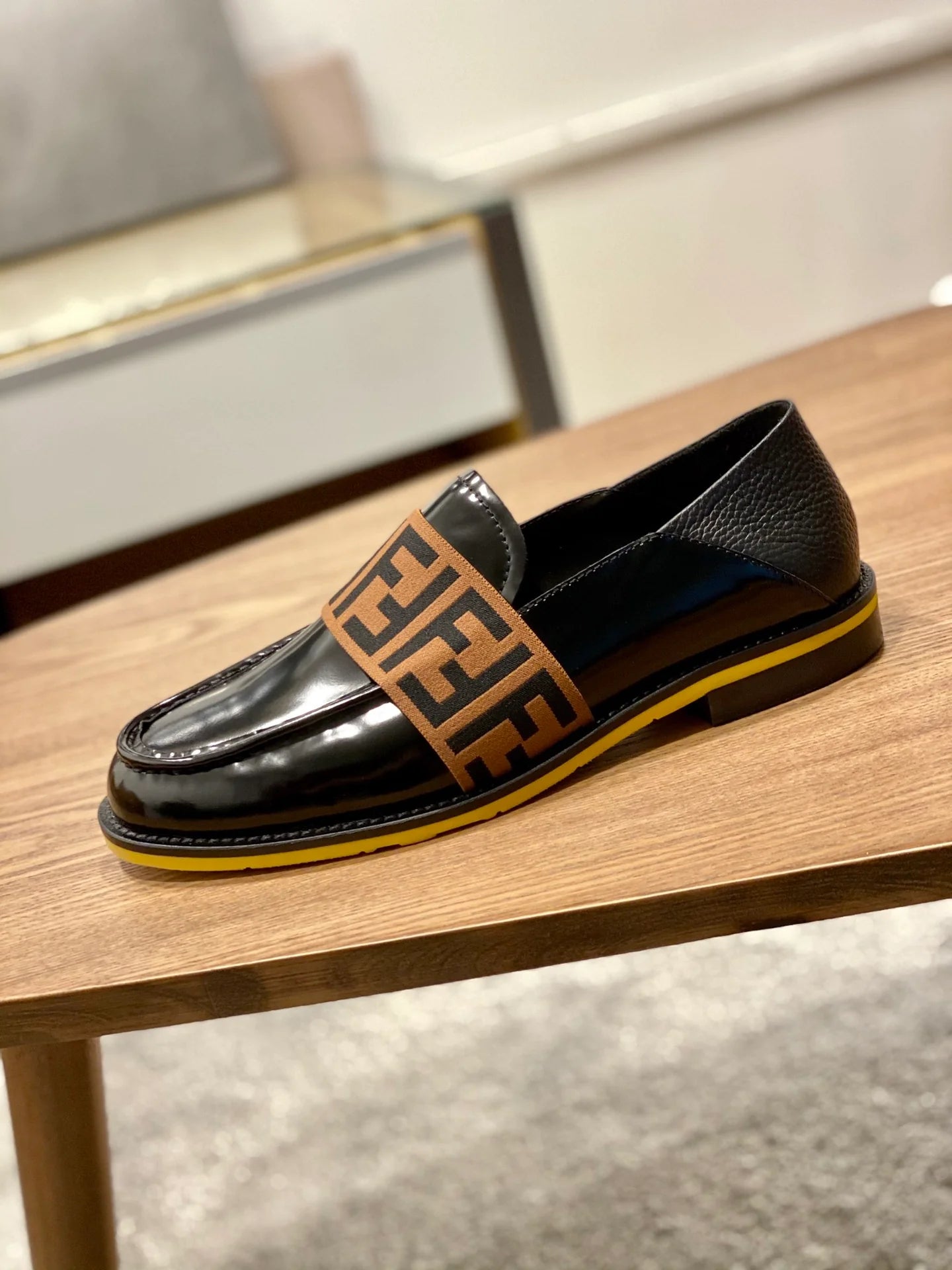 FENDI LOAFER