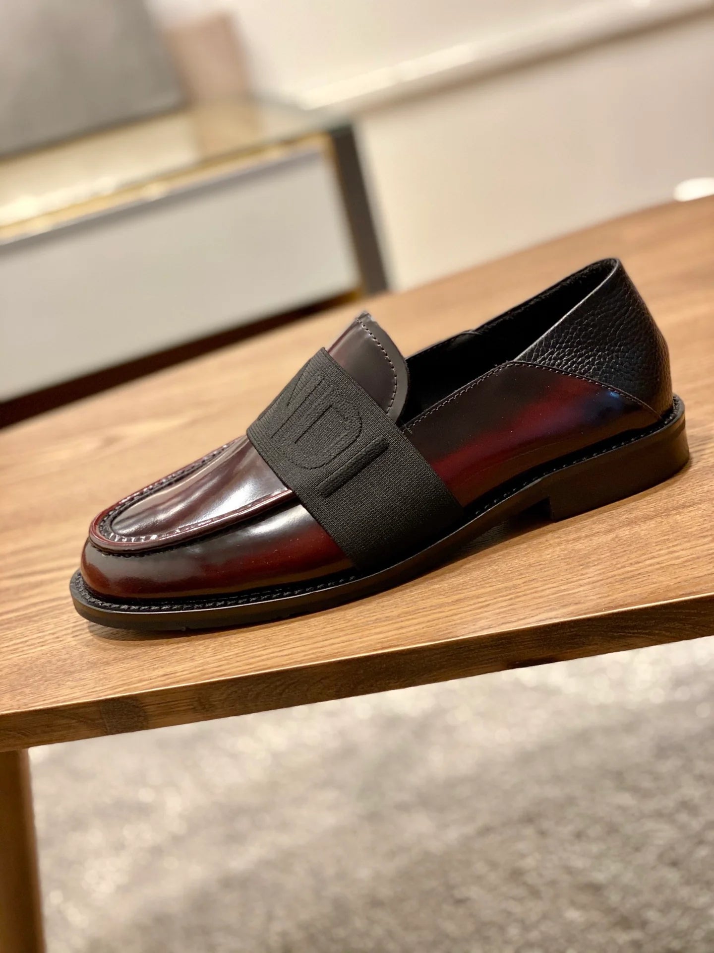 FENDI LOAFER