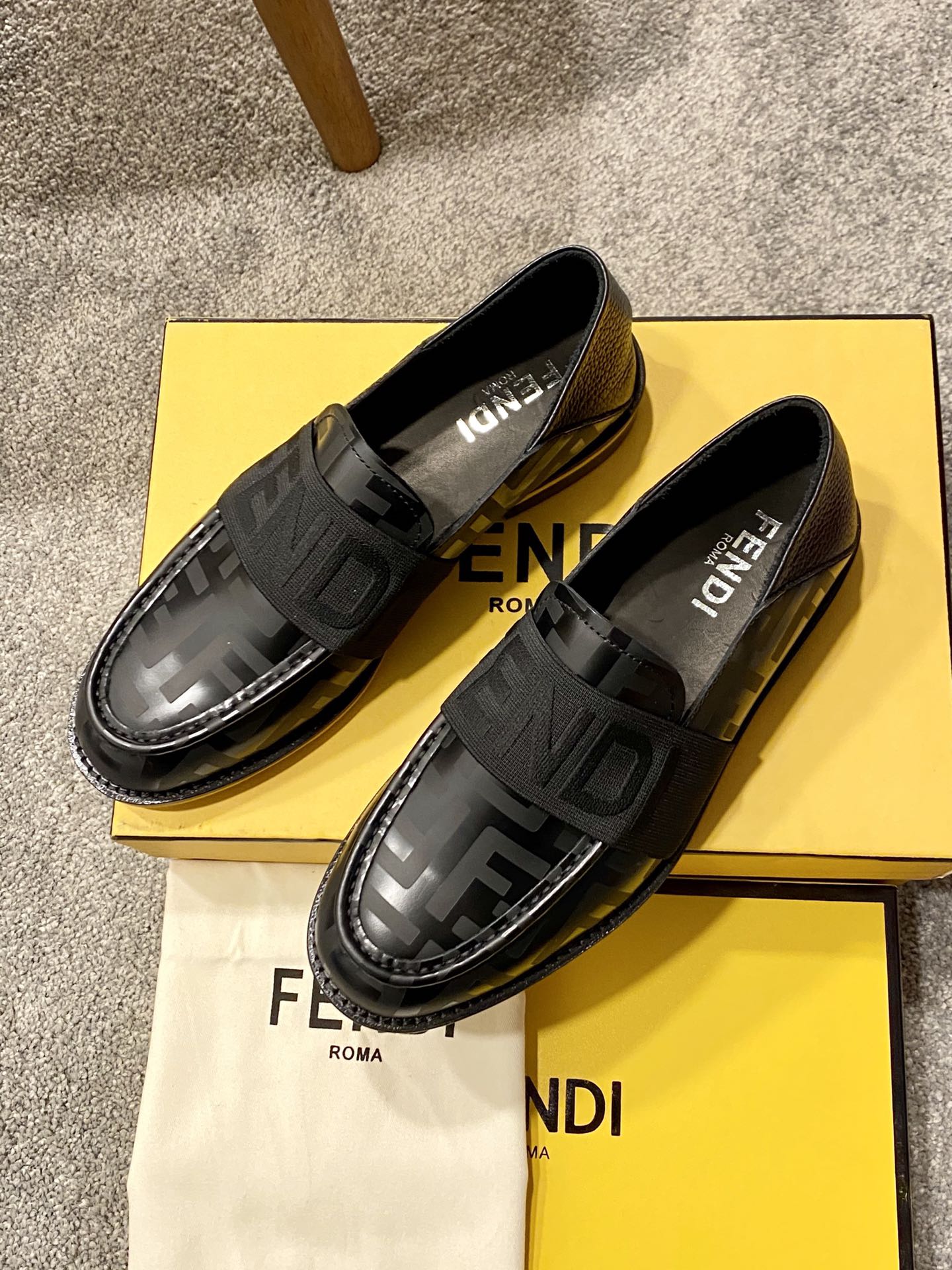 FENDI LOAFER