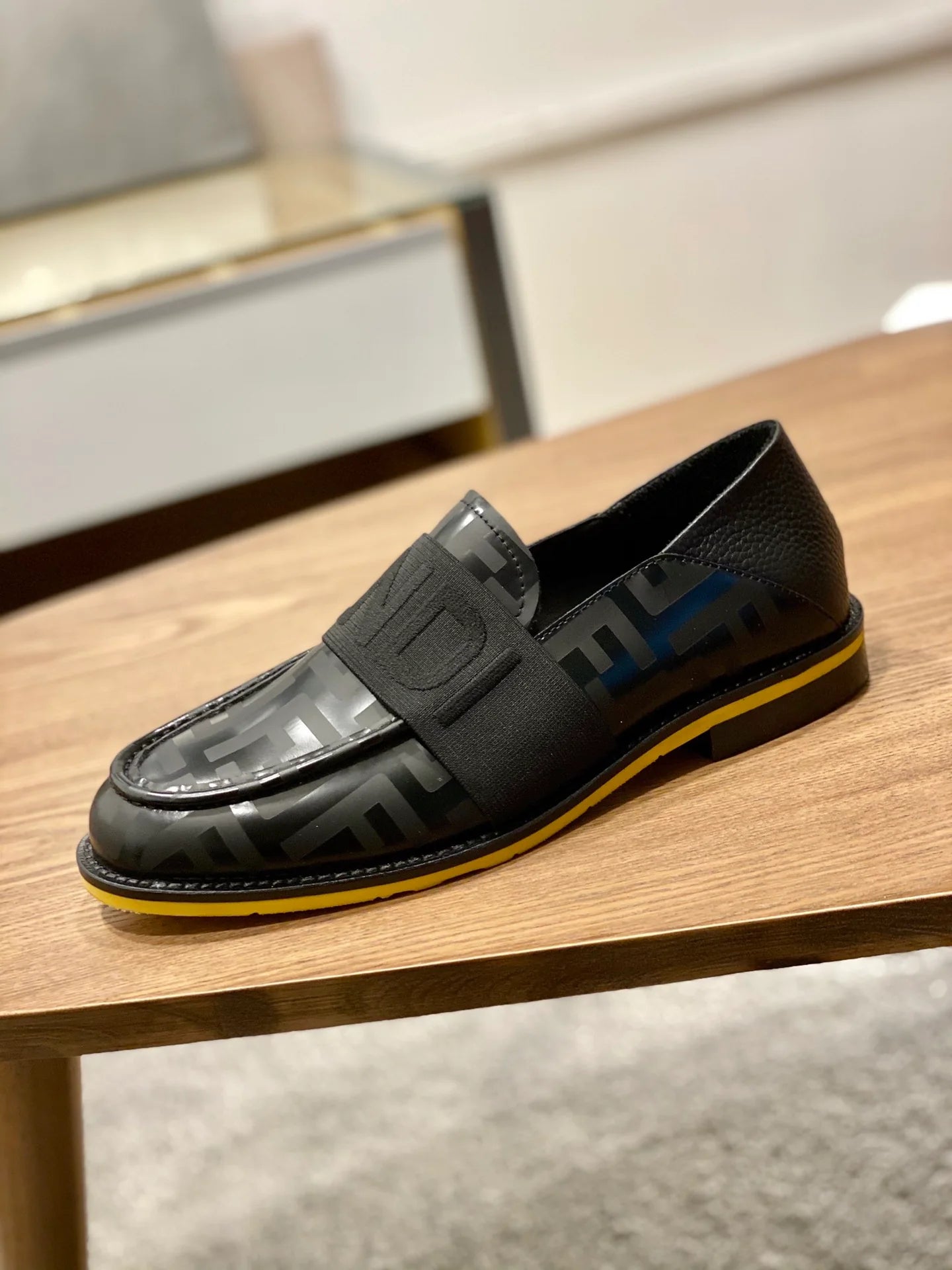FENDI LOAFER
