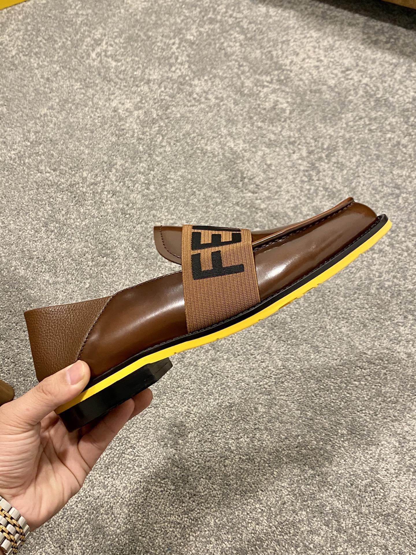 FENDI LOAFER