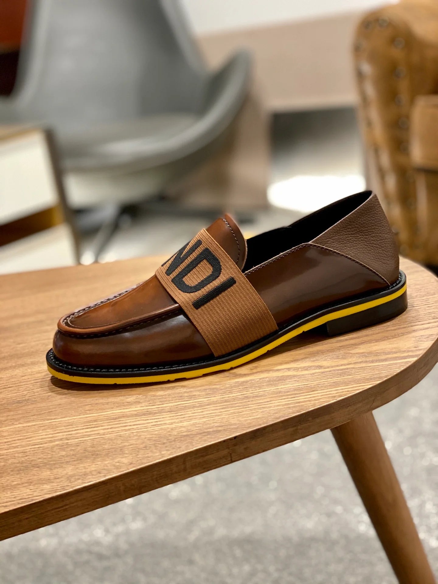 FENDI LOAFER