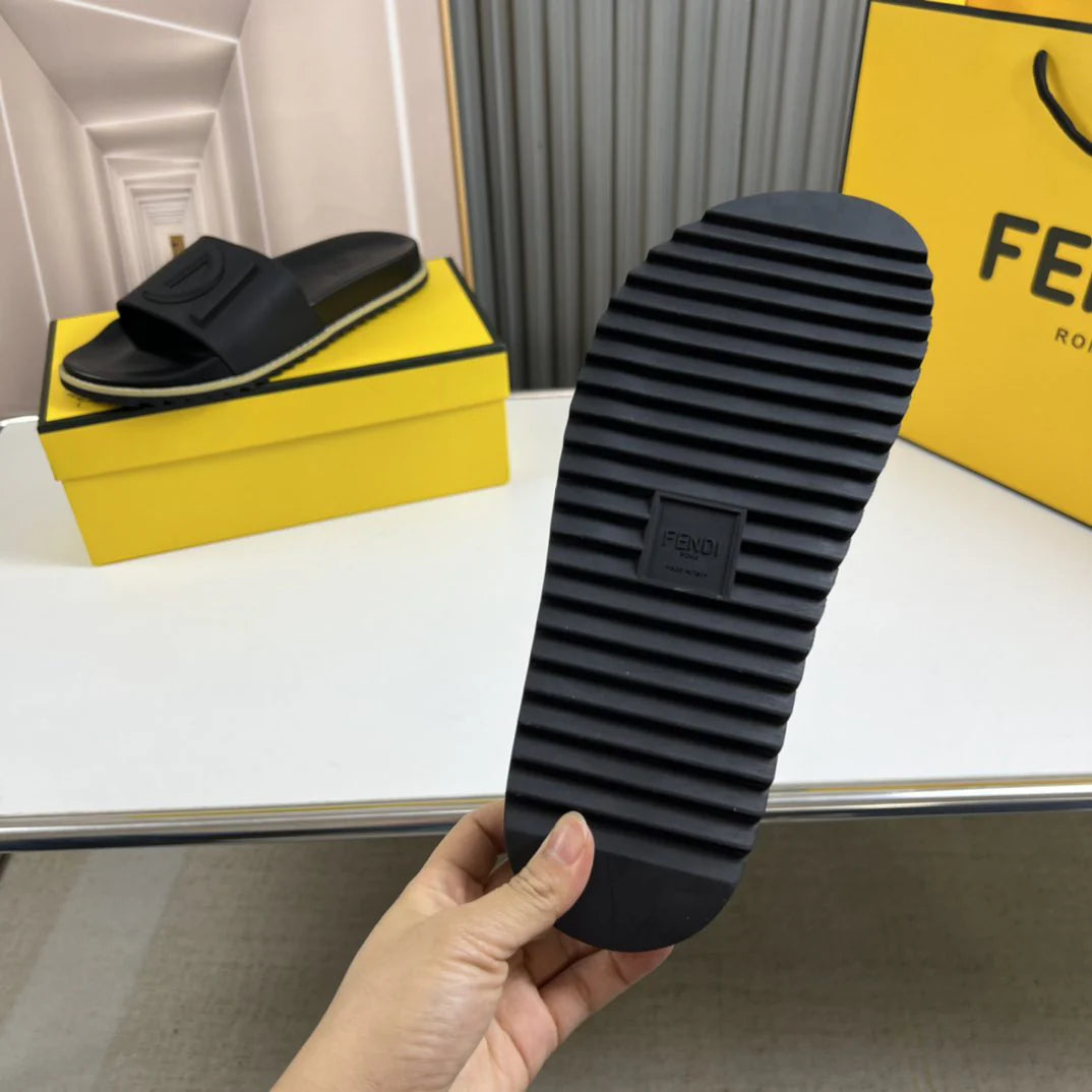 FENDI SANDAL