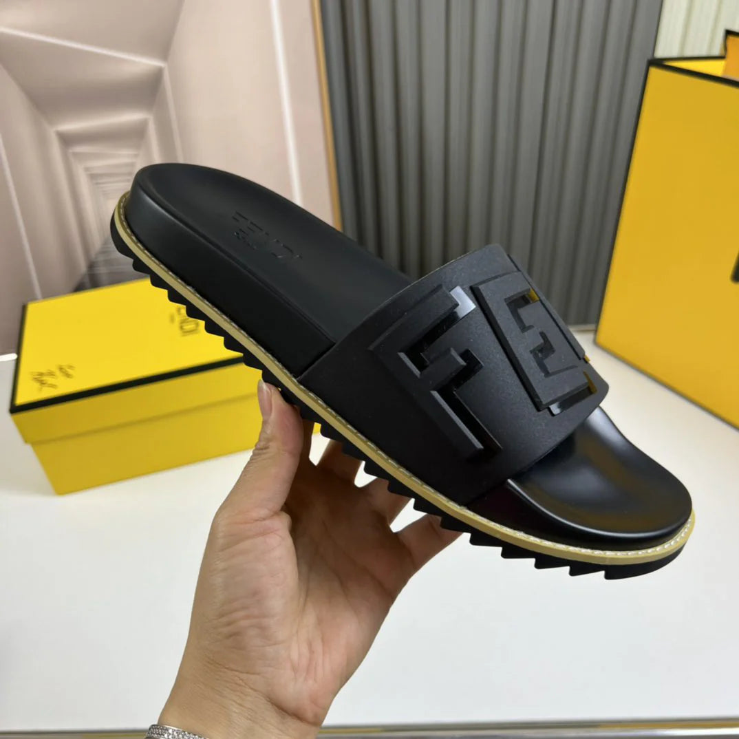 FENDI SANDAL