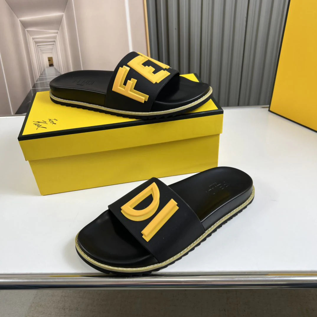 FENDI SANDAL