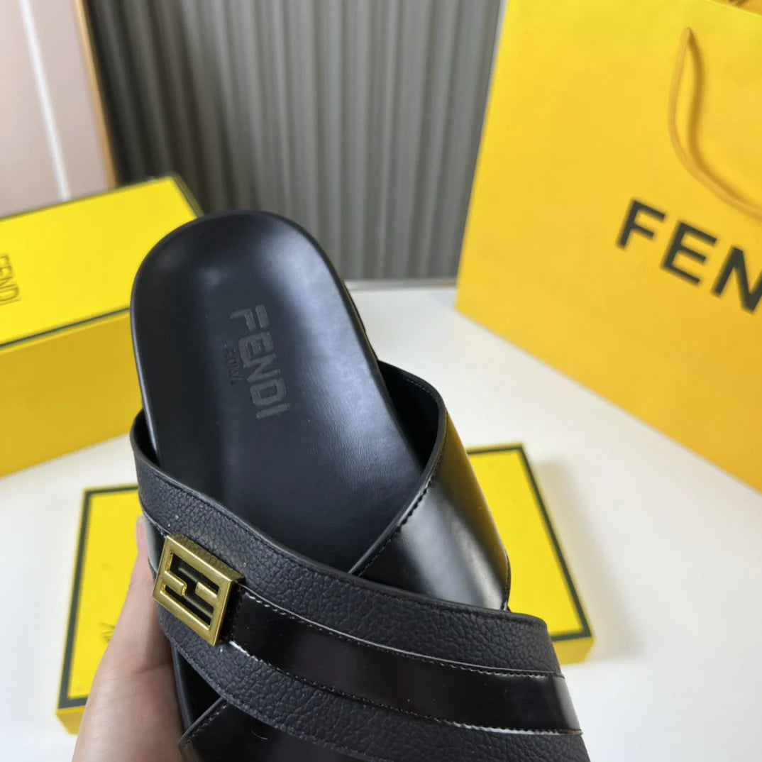 FENDI SANDAL