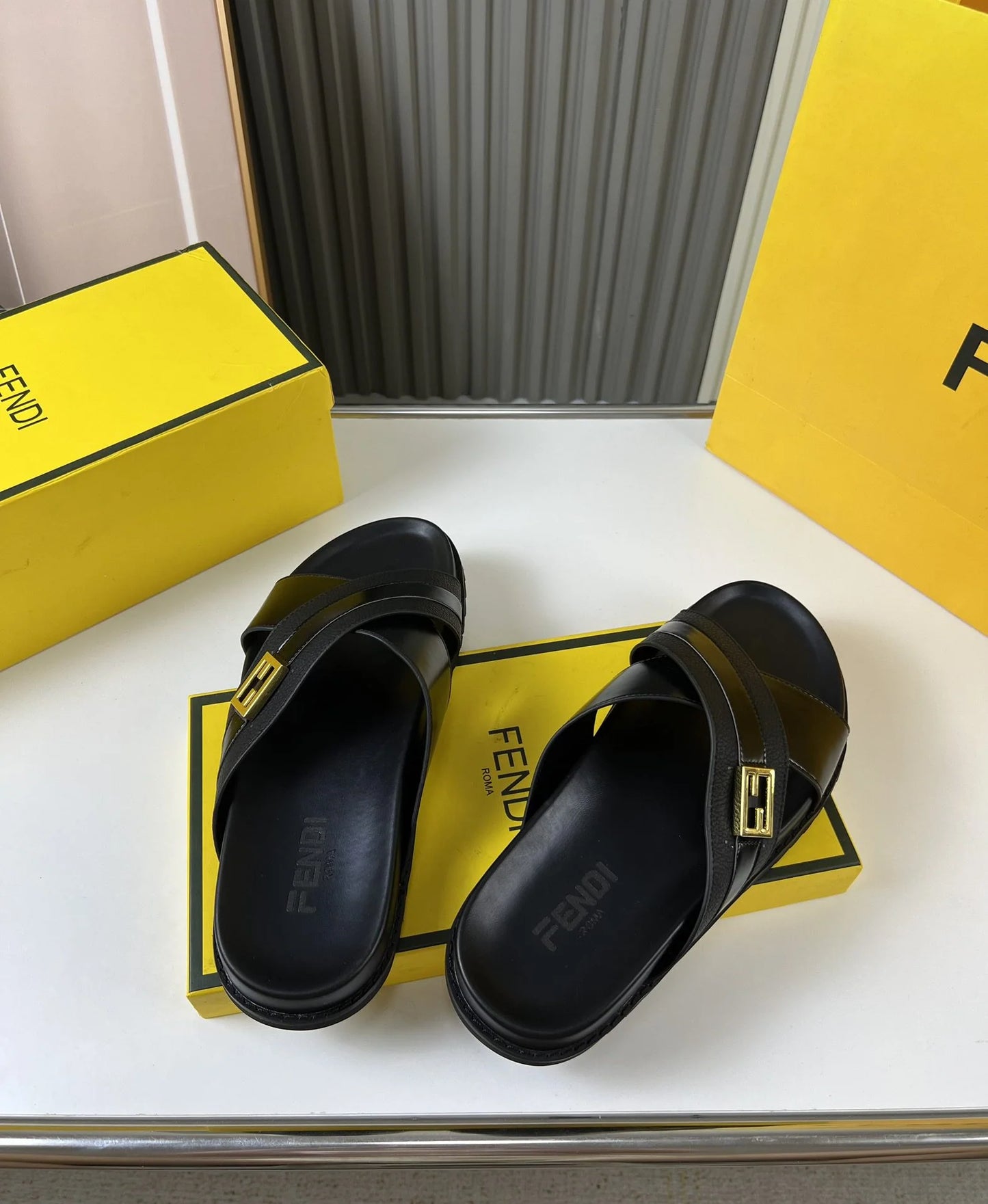 FENDI SANDAL
