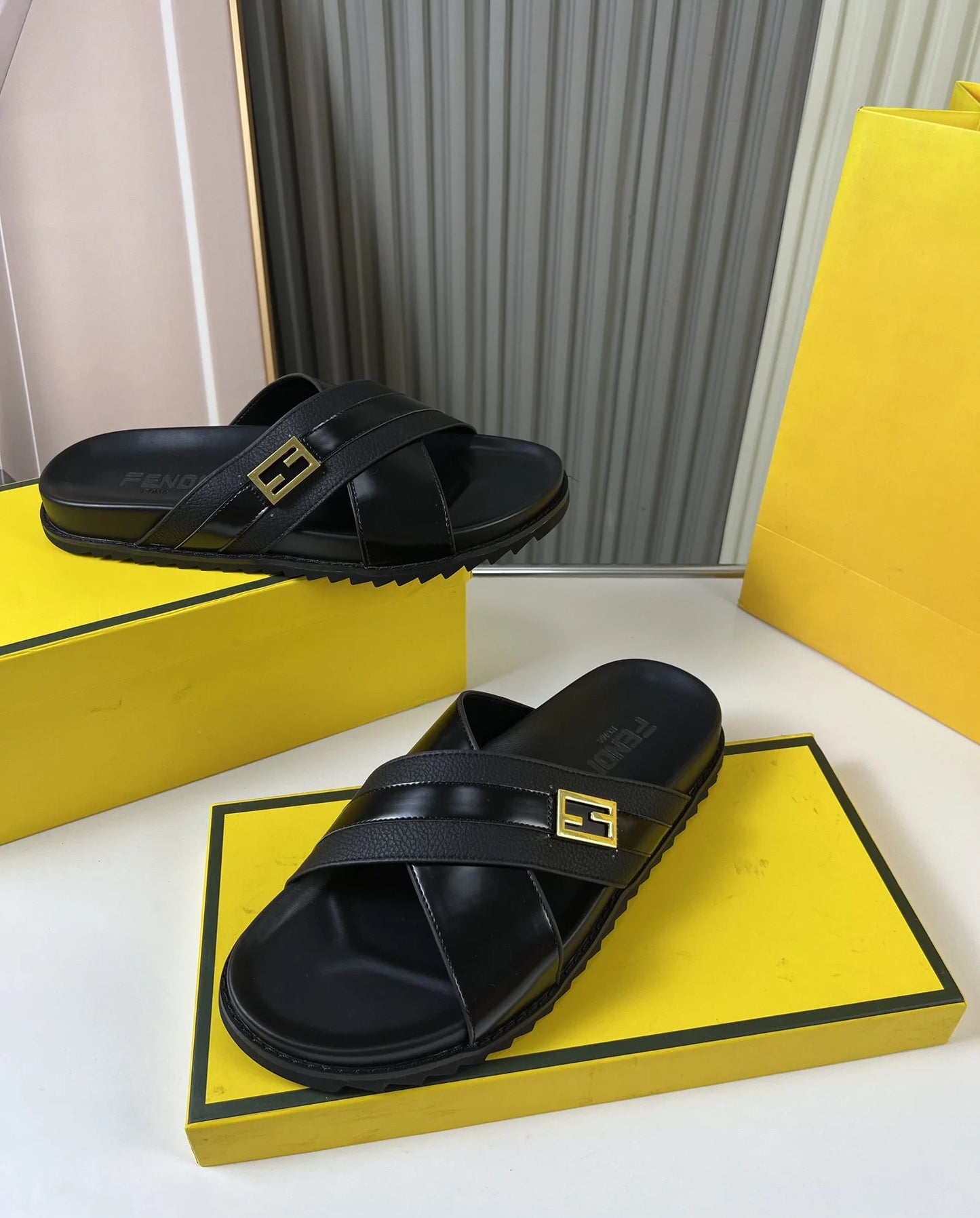 FENDI SANDAL