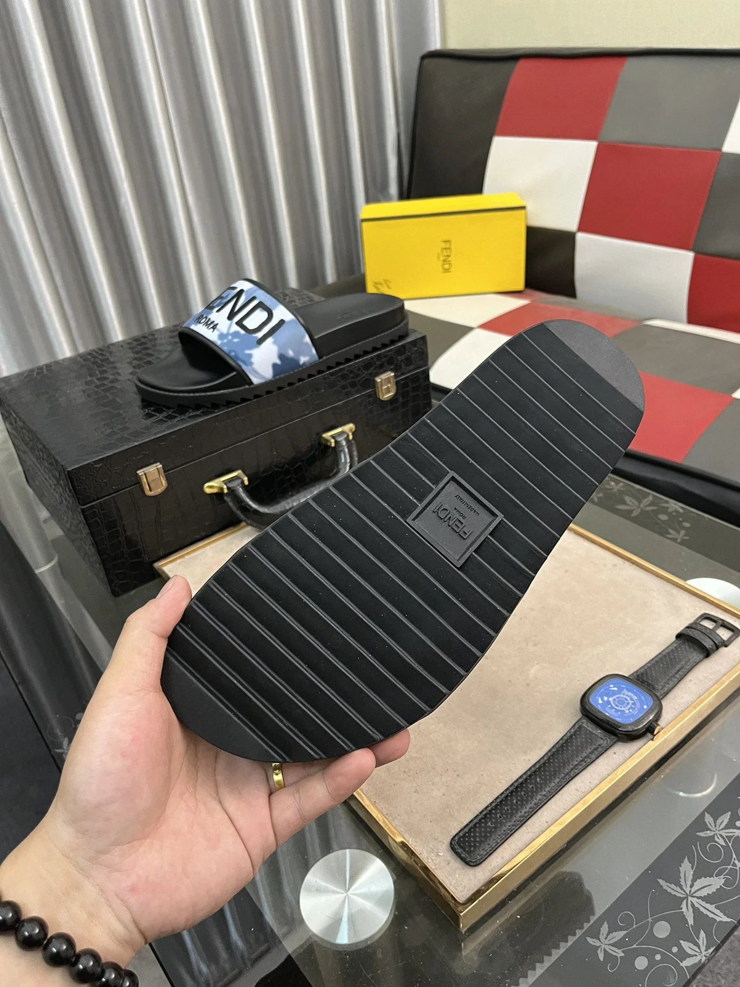 FENDI SANDAL