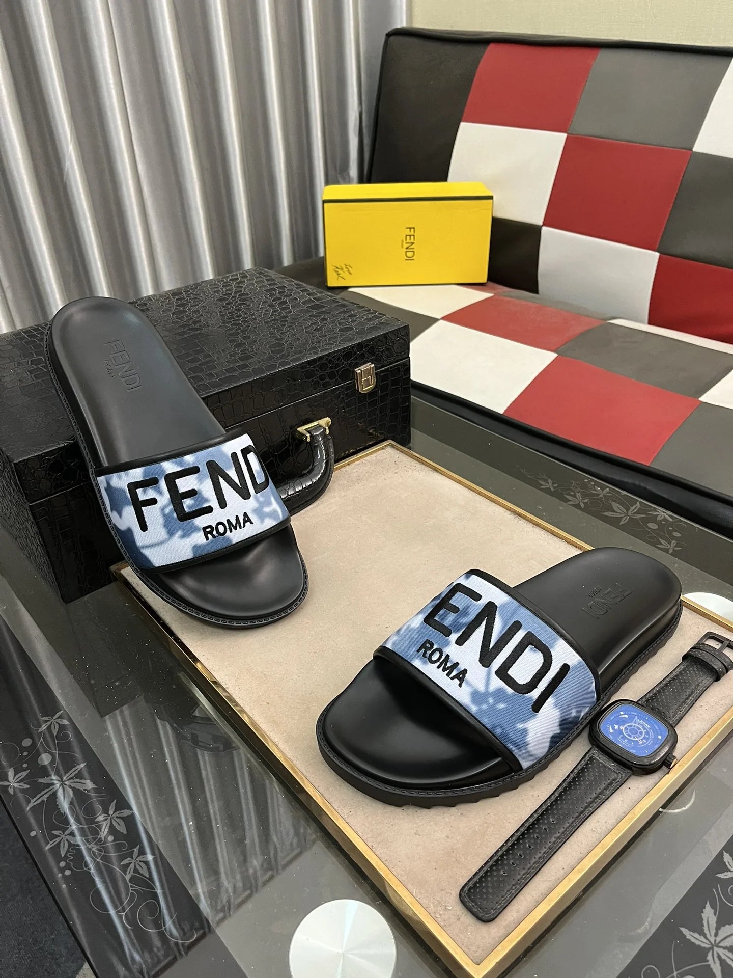 FENDI SANDAL