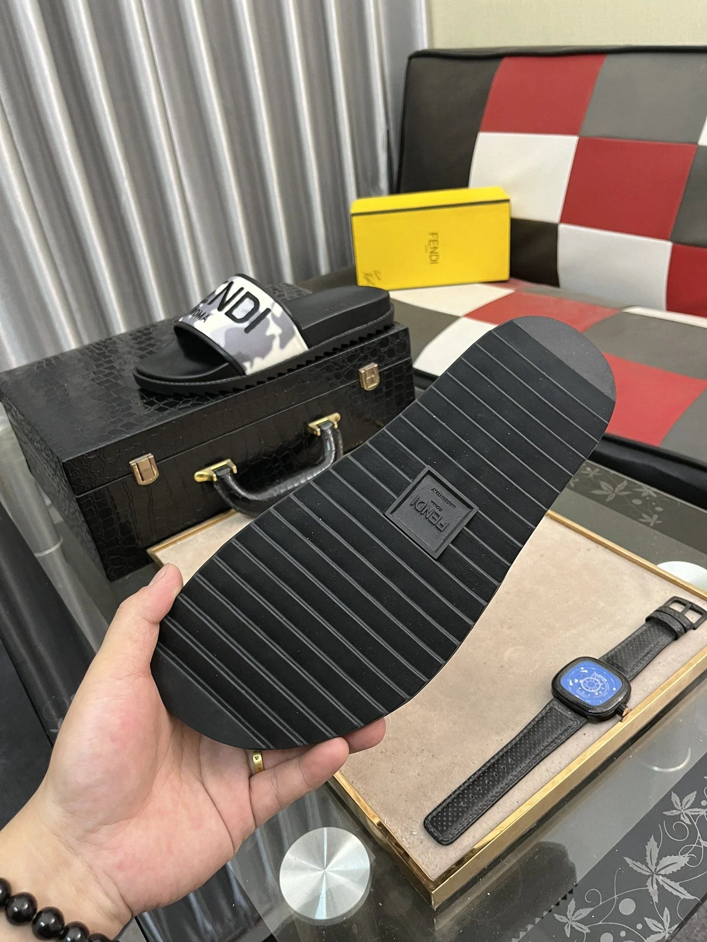 FENDI SANDAL