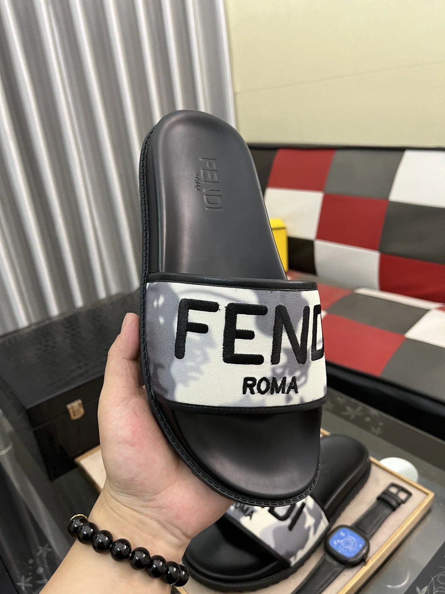 FENDI SANDAL