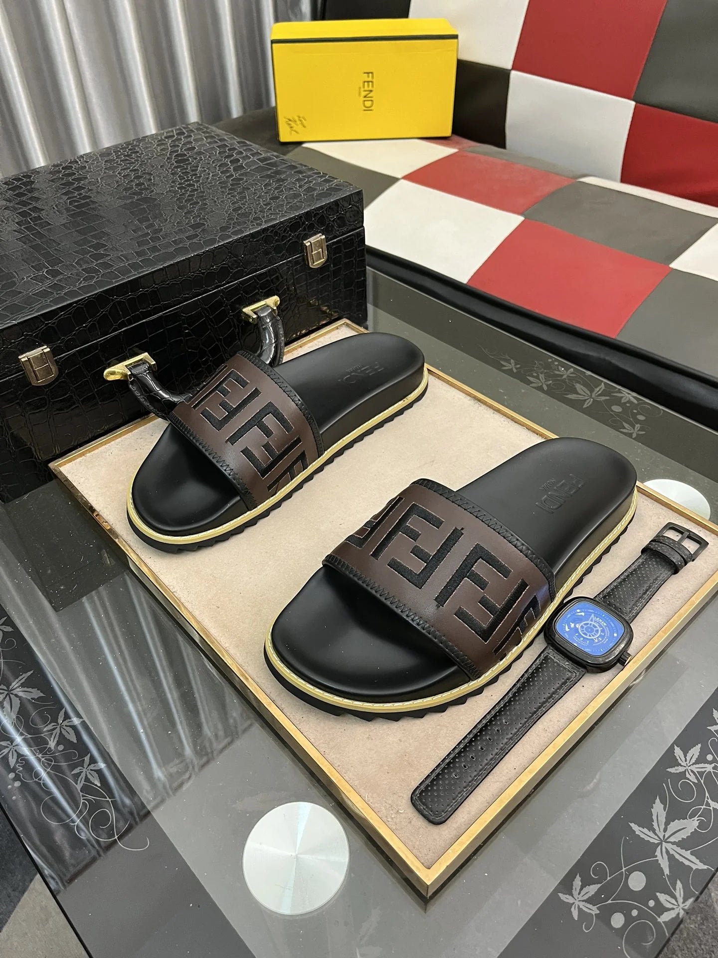 FENDI SANDAL