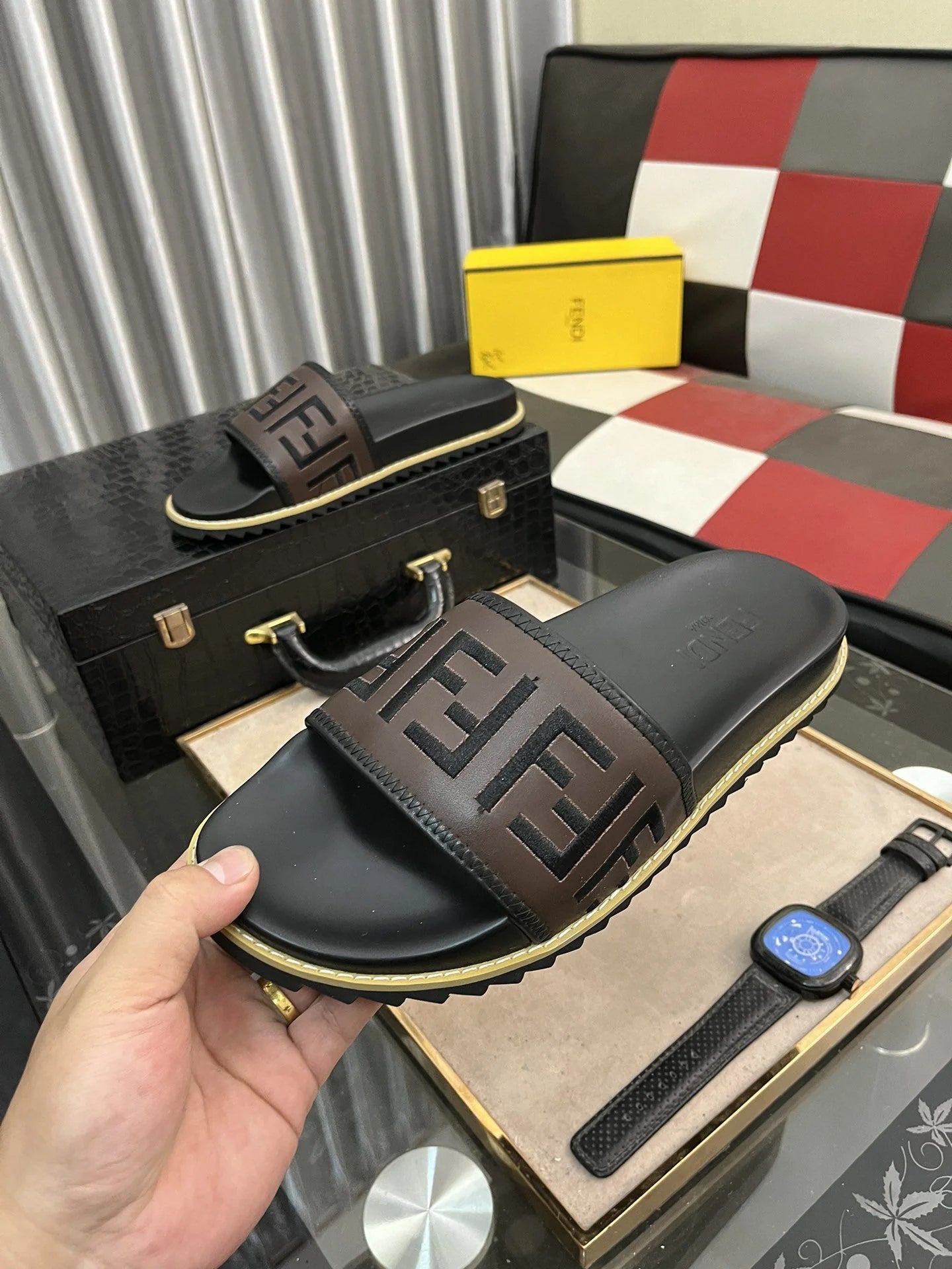 FENDI SANDAL