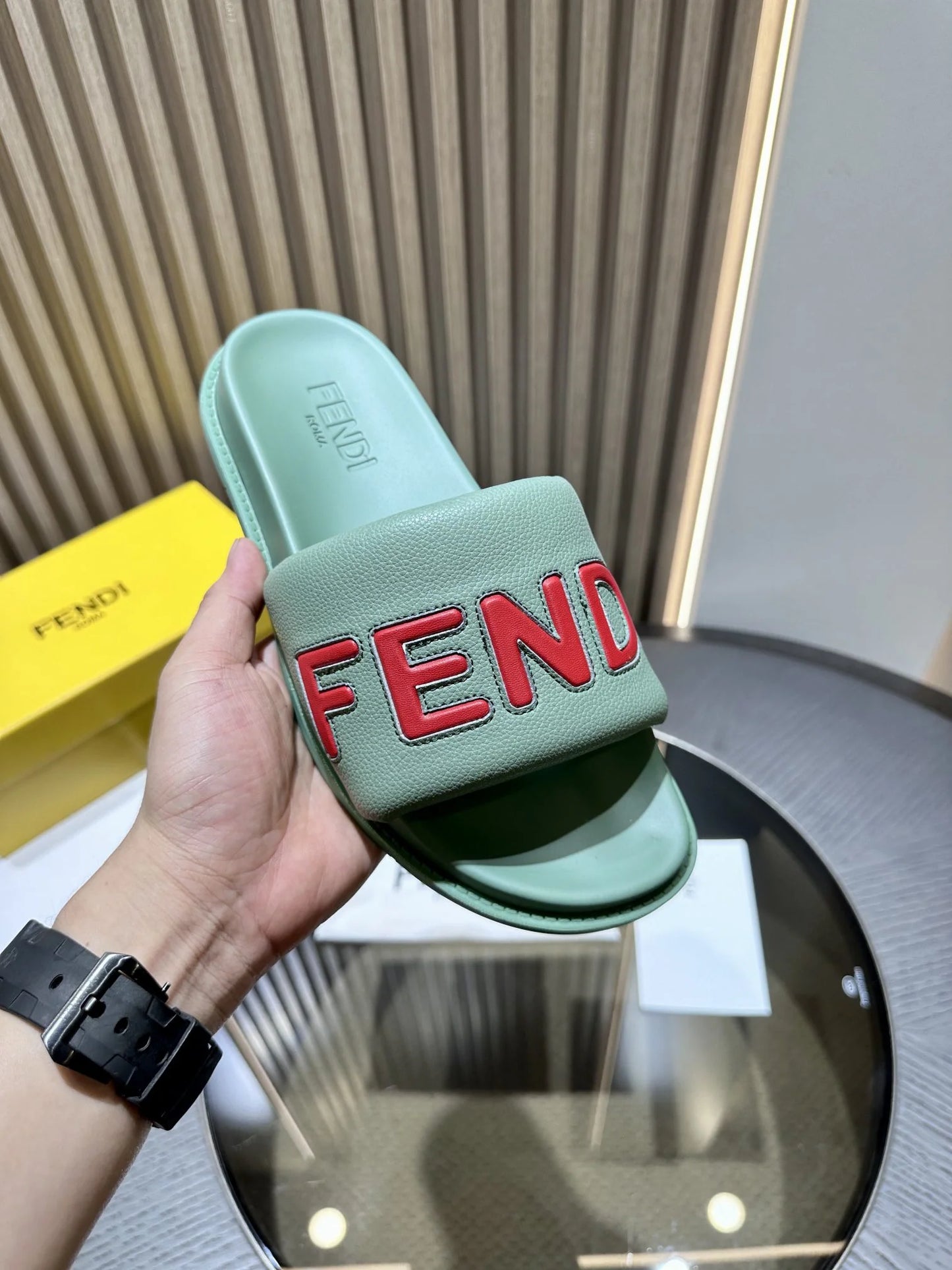 FENDI SANDAL