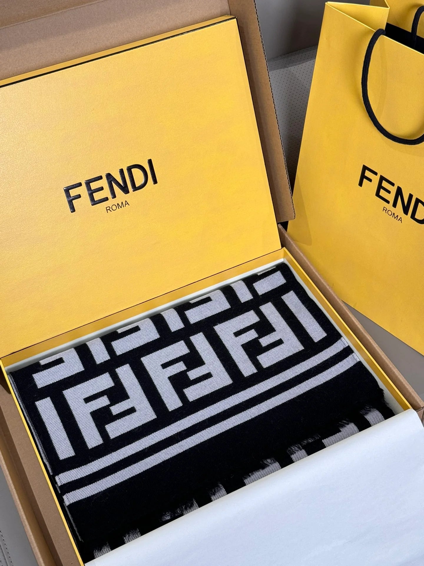 FENDI SCARF