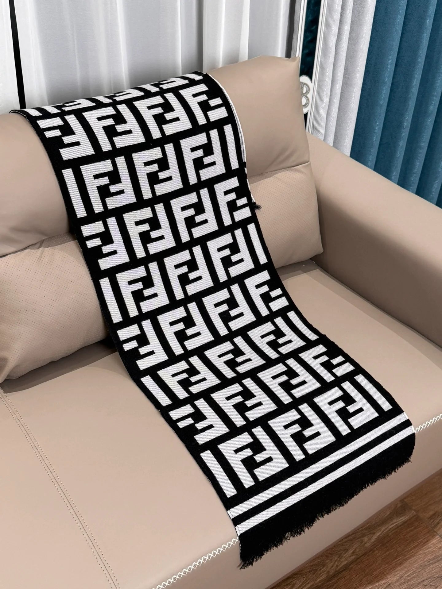 FENDI SCARF
