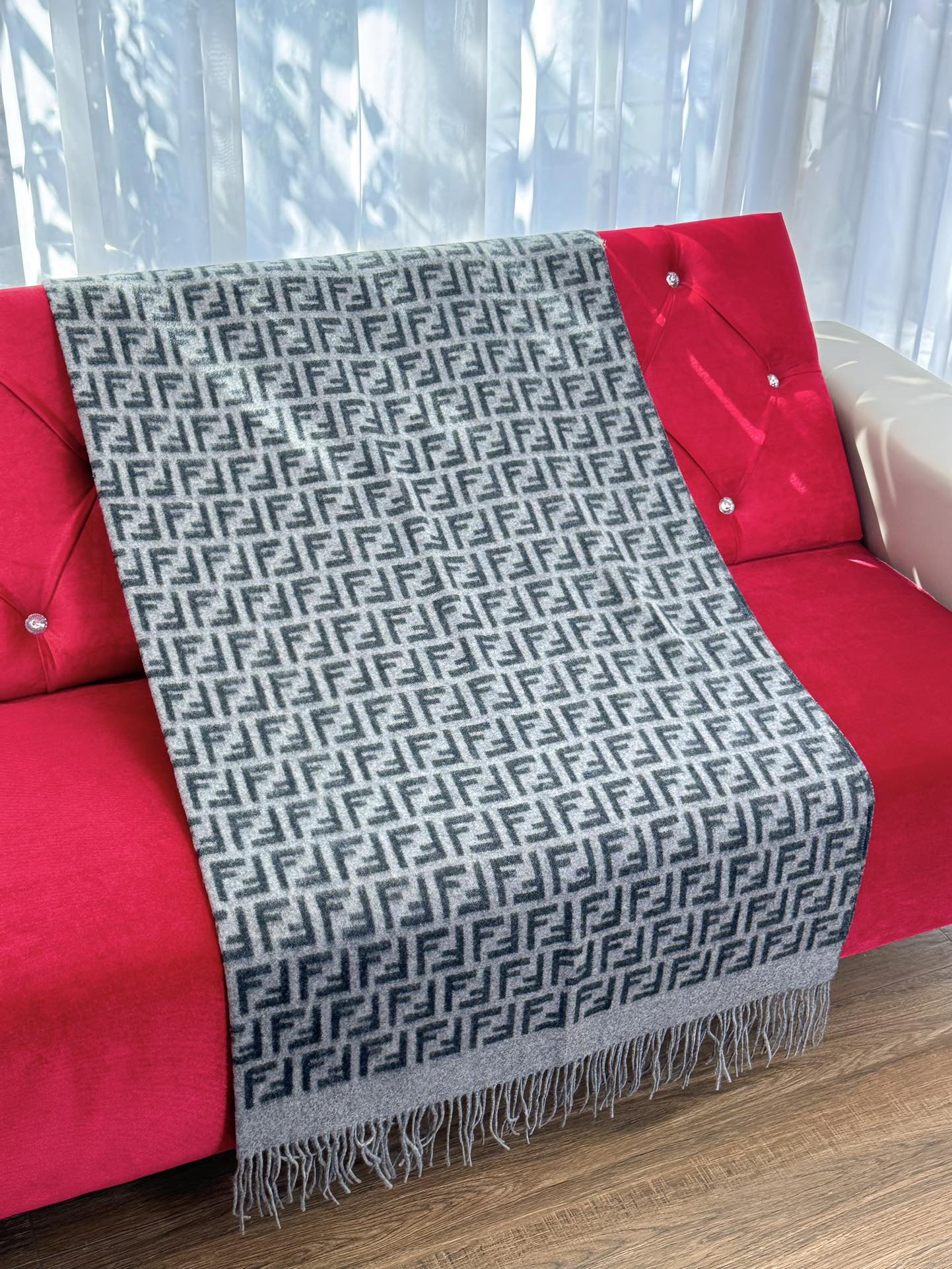 FENDI SCARF