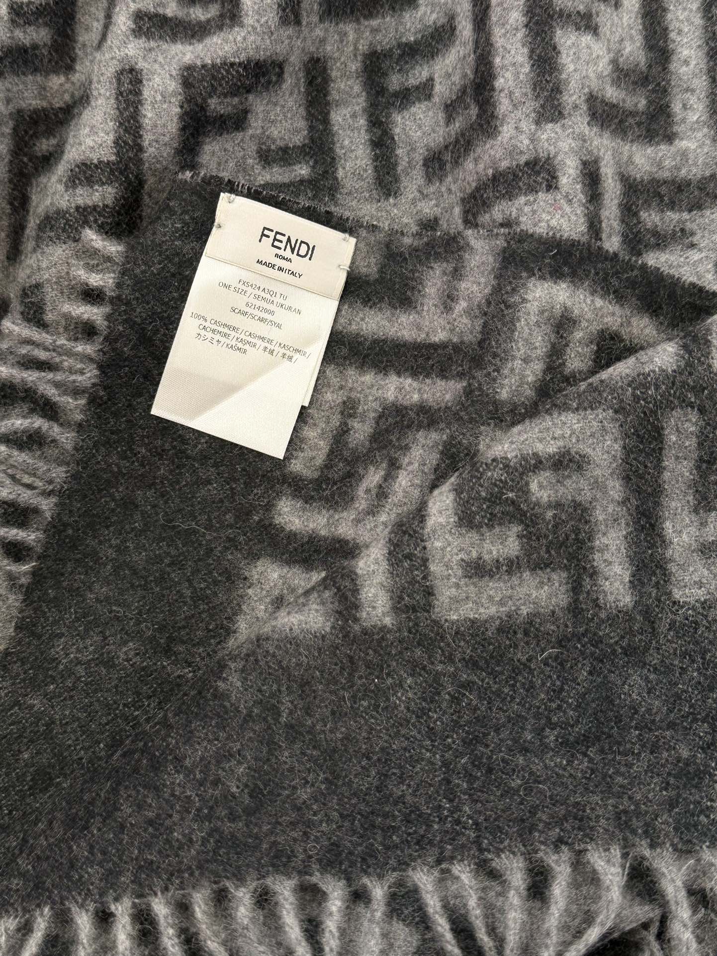 FENDI SCARF