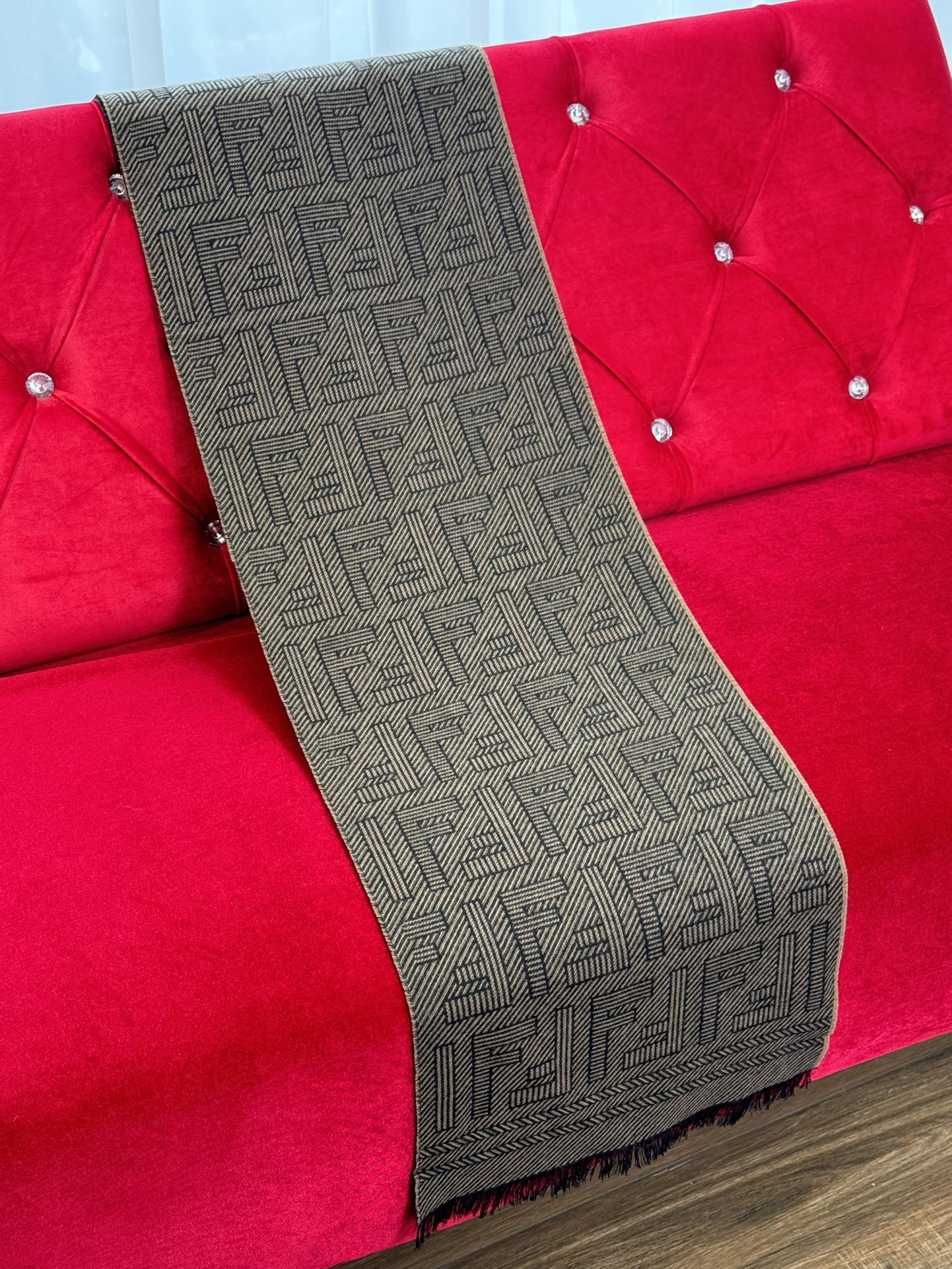FENDI SCARF