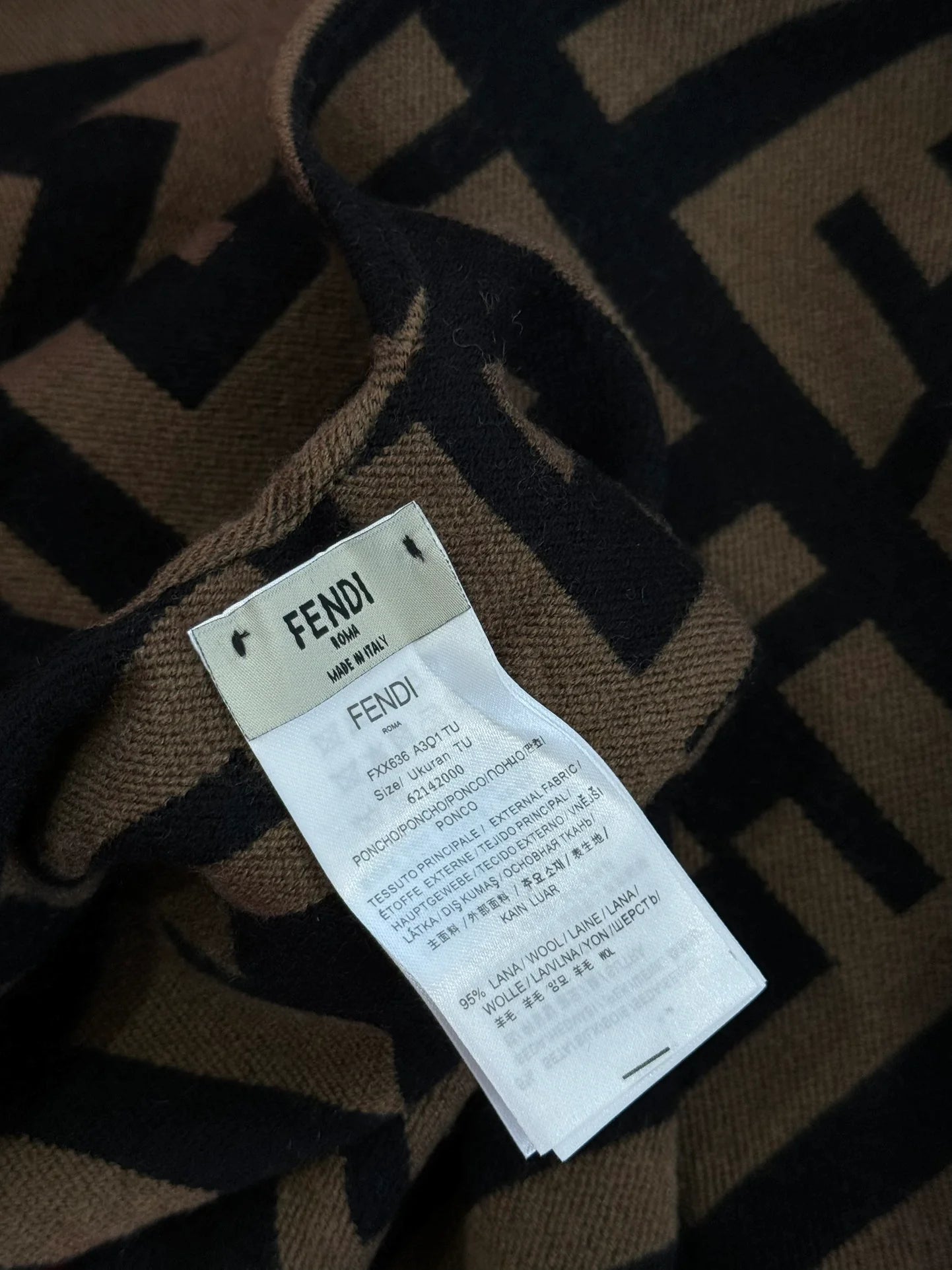 FENDI SCARF