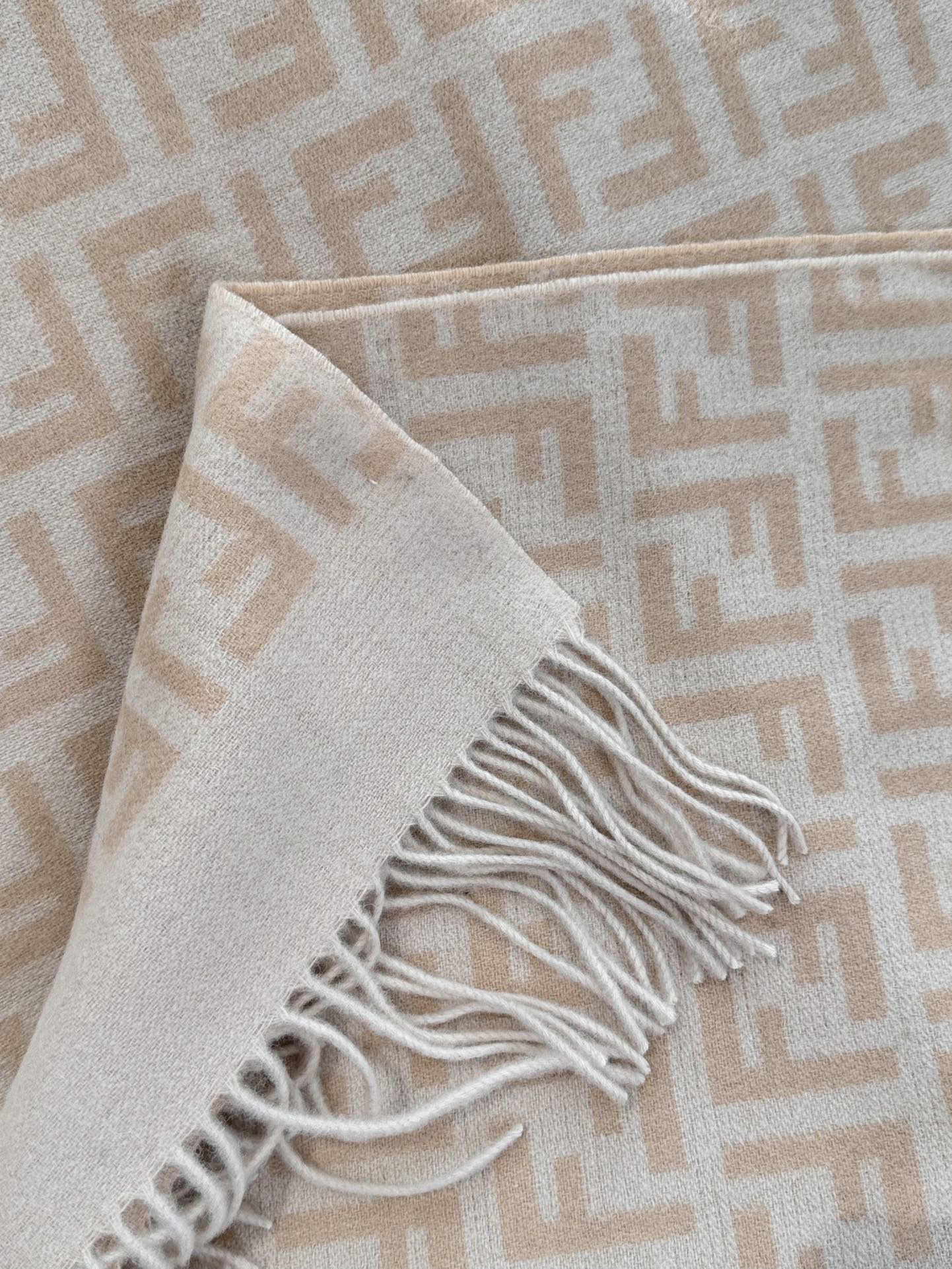 FENDI SCARF