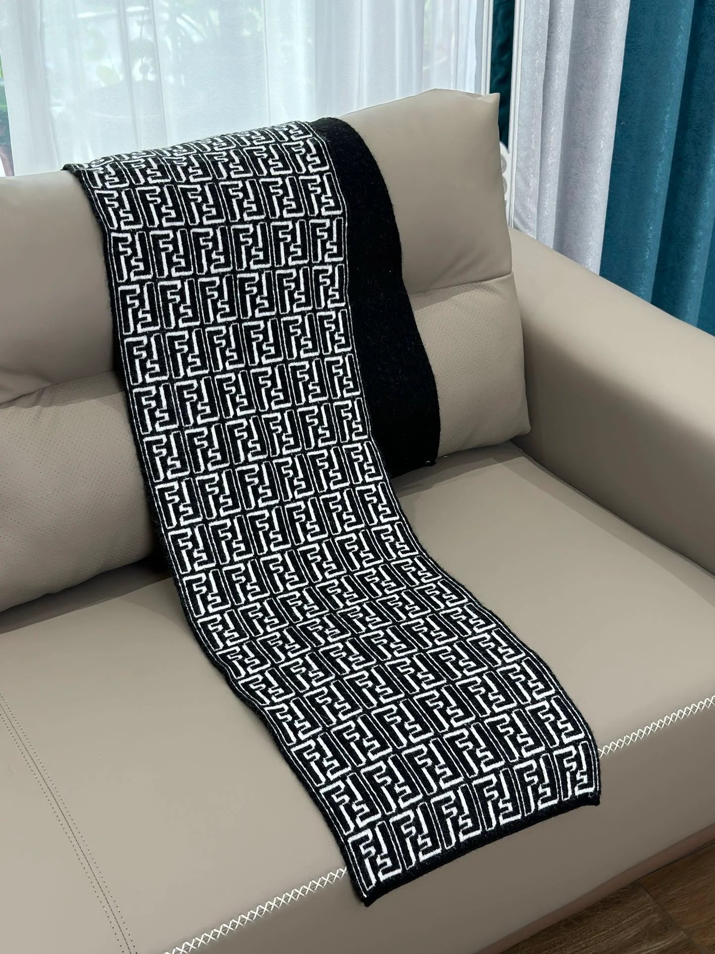 FENDI SCARF
