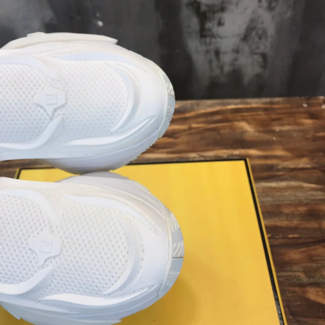 FENDI SNEAKER