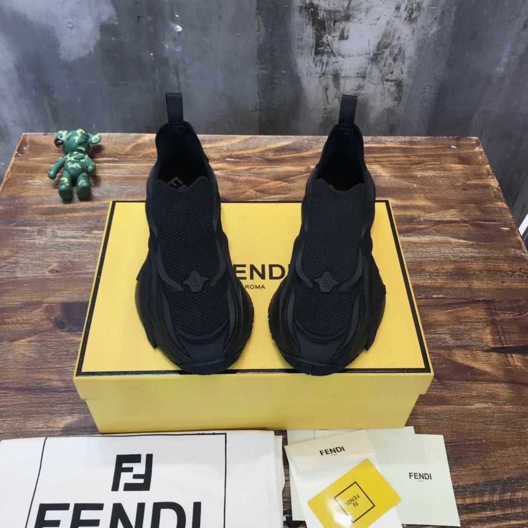 FENDI SNEAKER