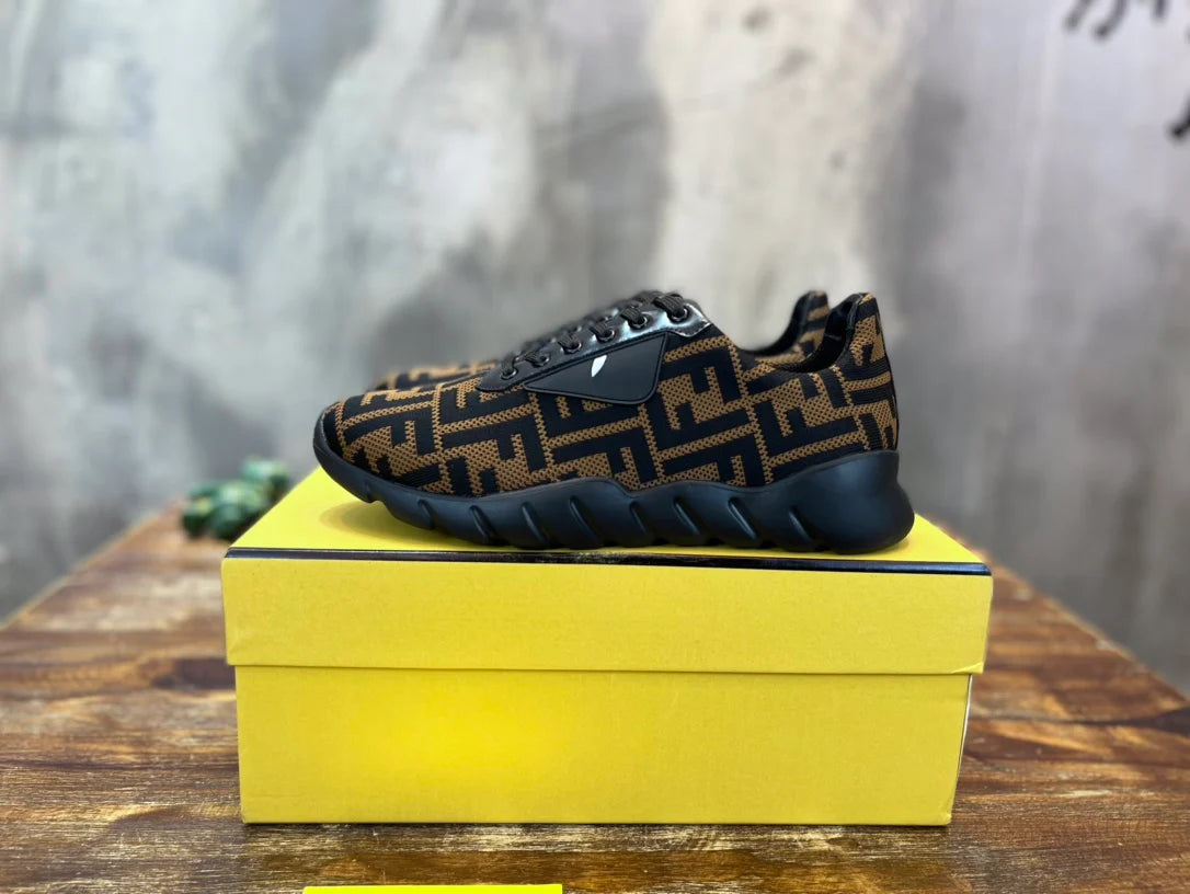 FENDI SNEAKER