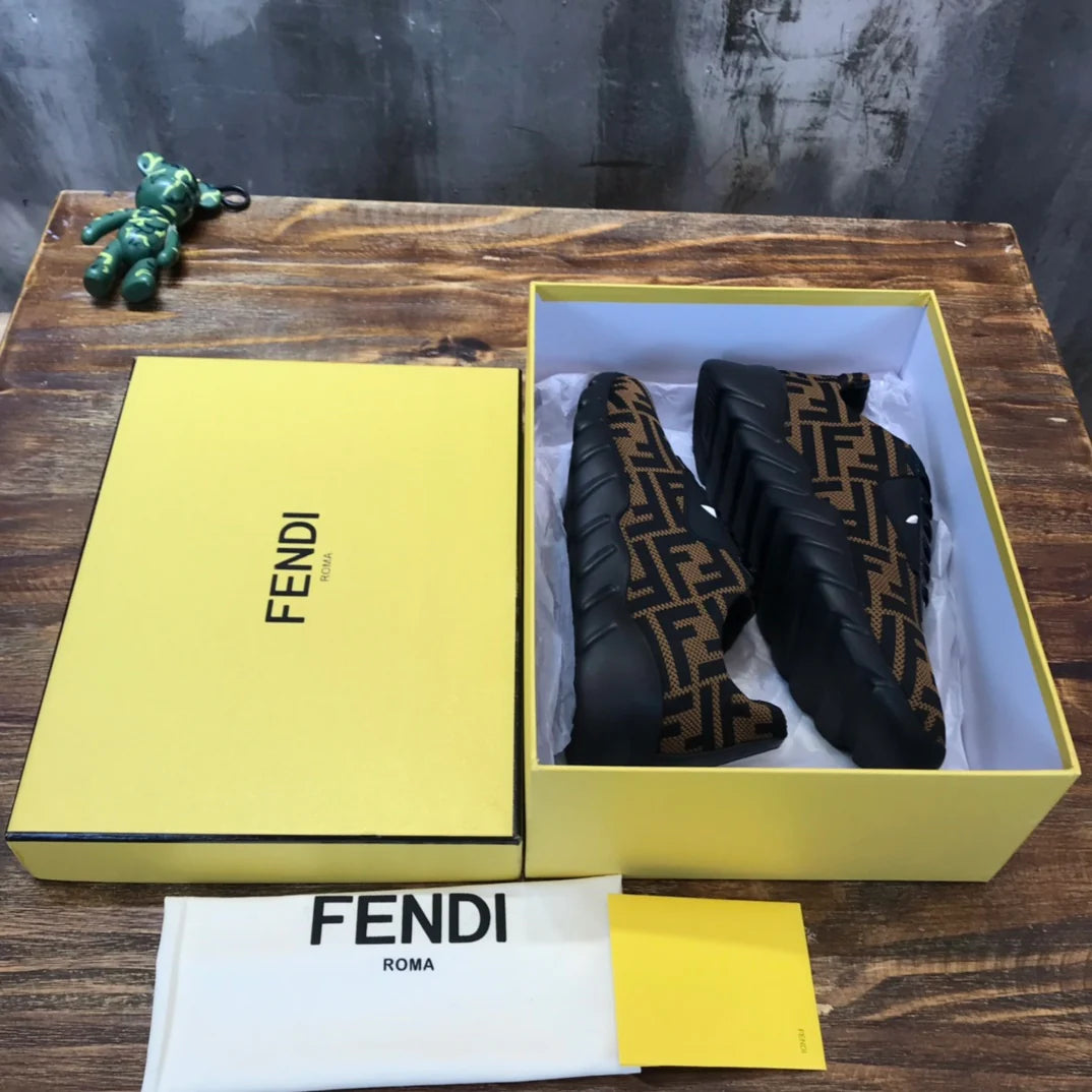 FENDI SNEAKER