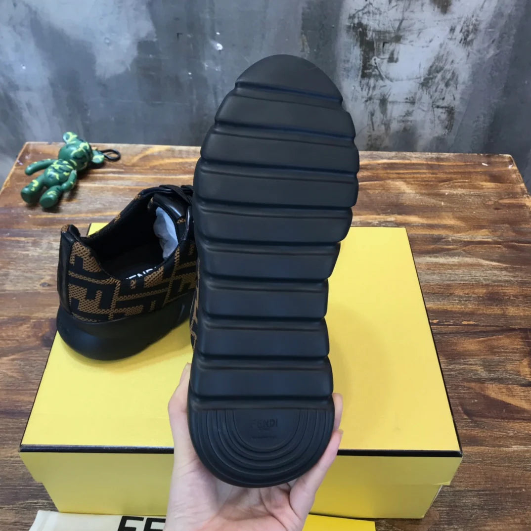 FENDI SNEAKER