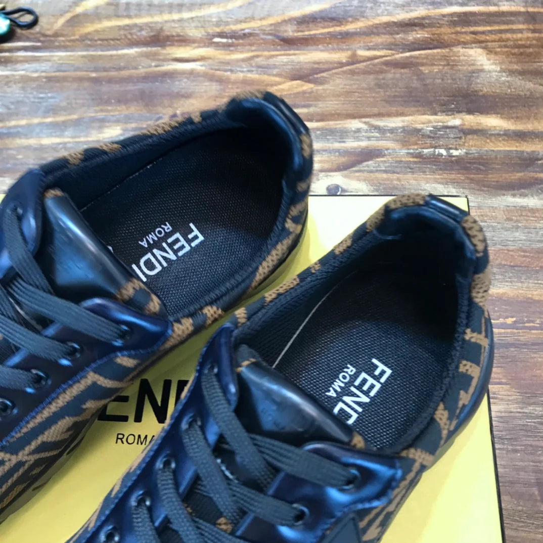 FENDI SNEAKER