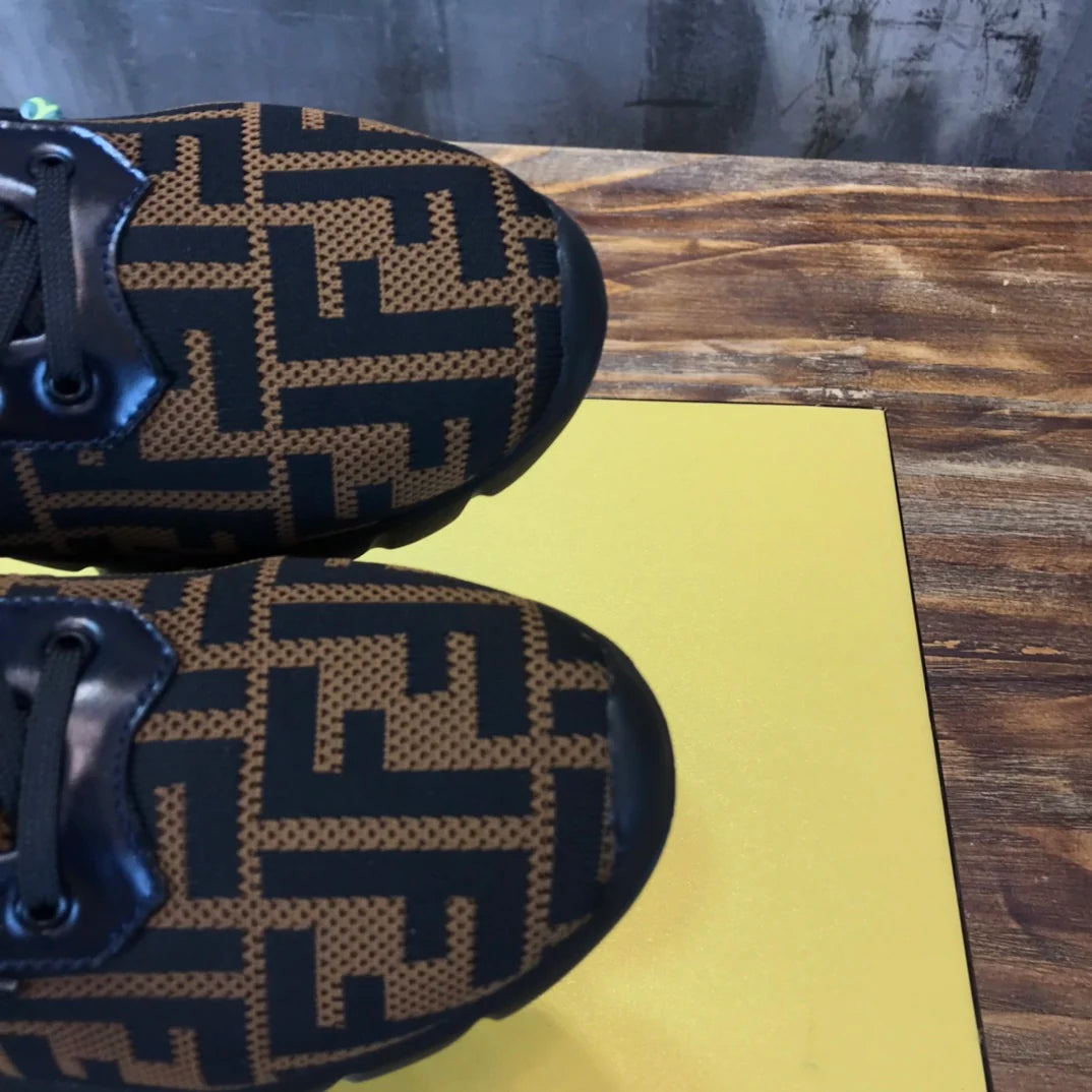 FENDI SNEAKER