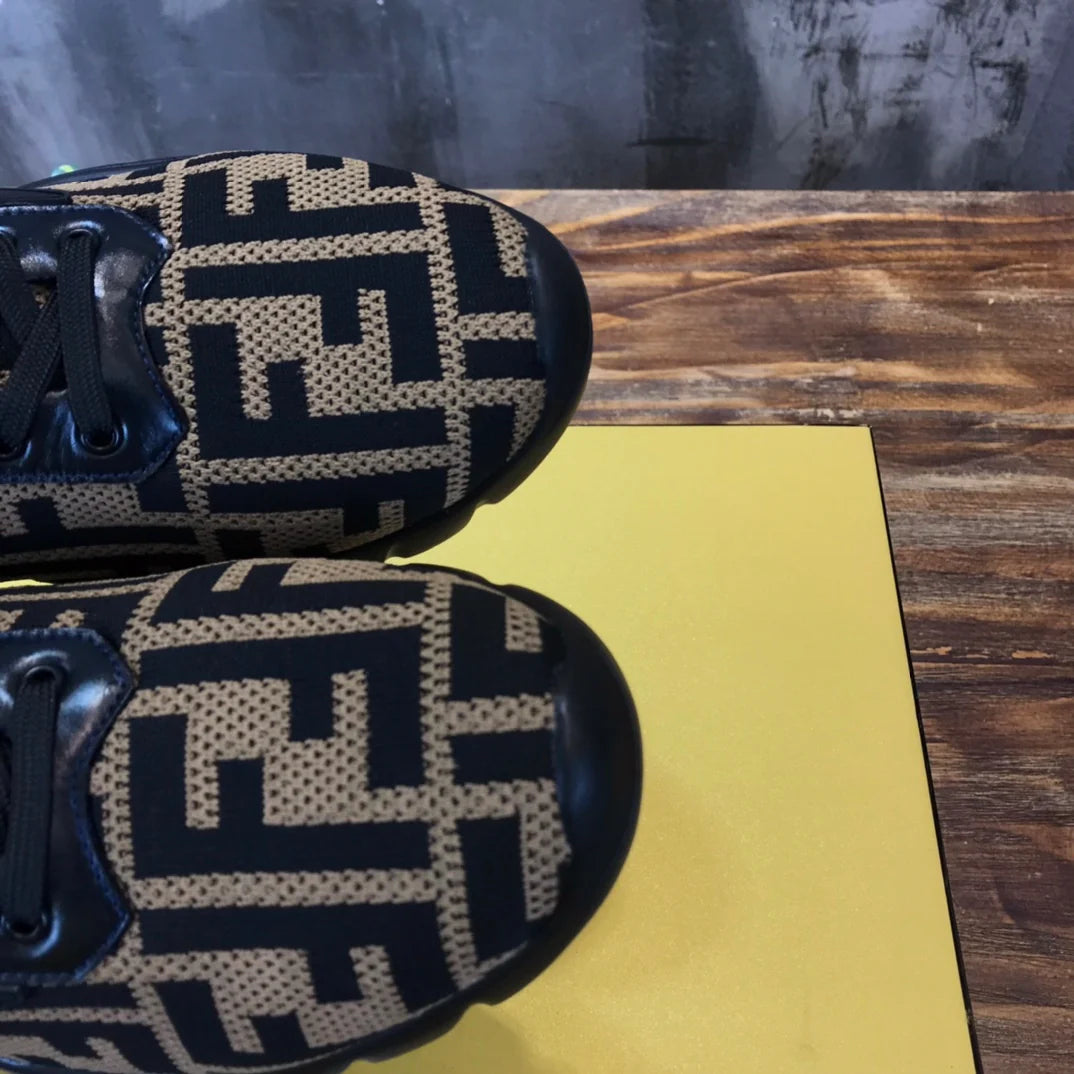 FENDI SNEAKER
