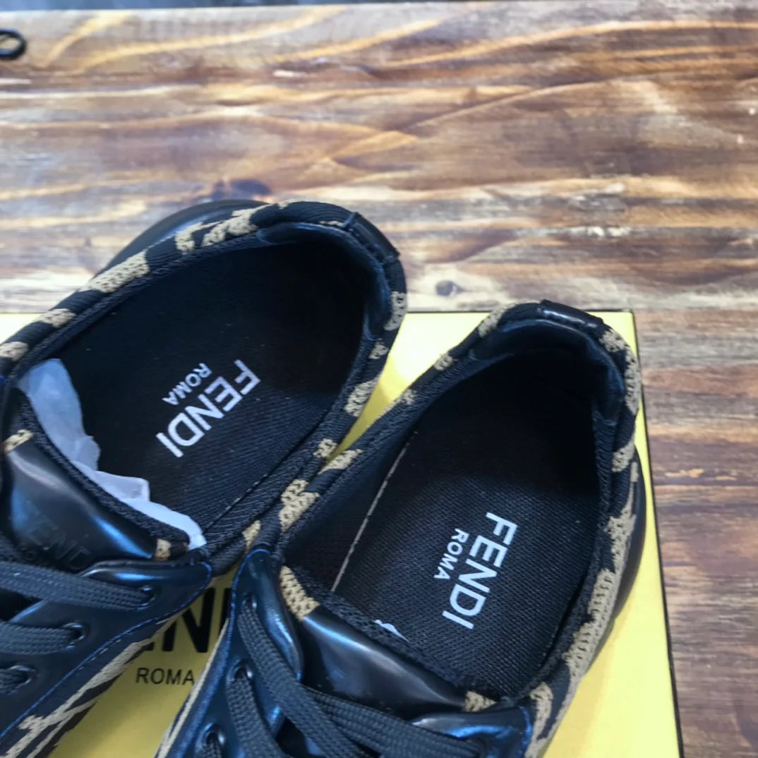 FENDI SNEAKER