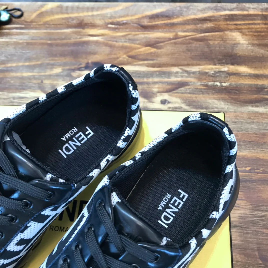 FENDI SNEAKER
