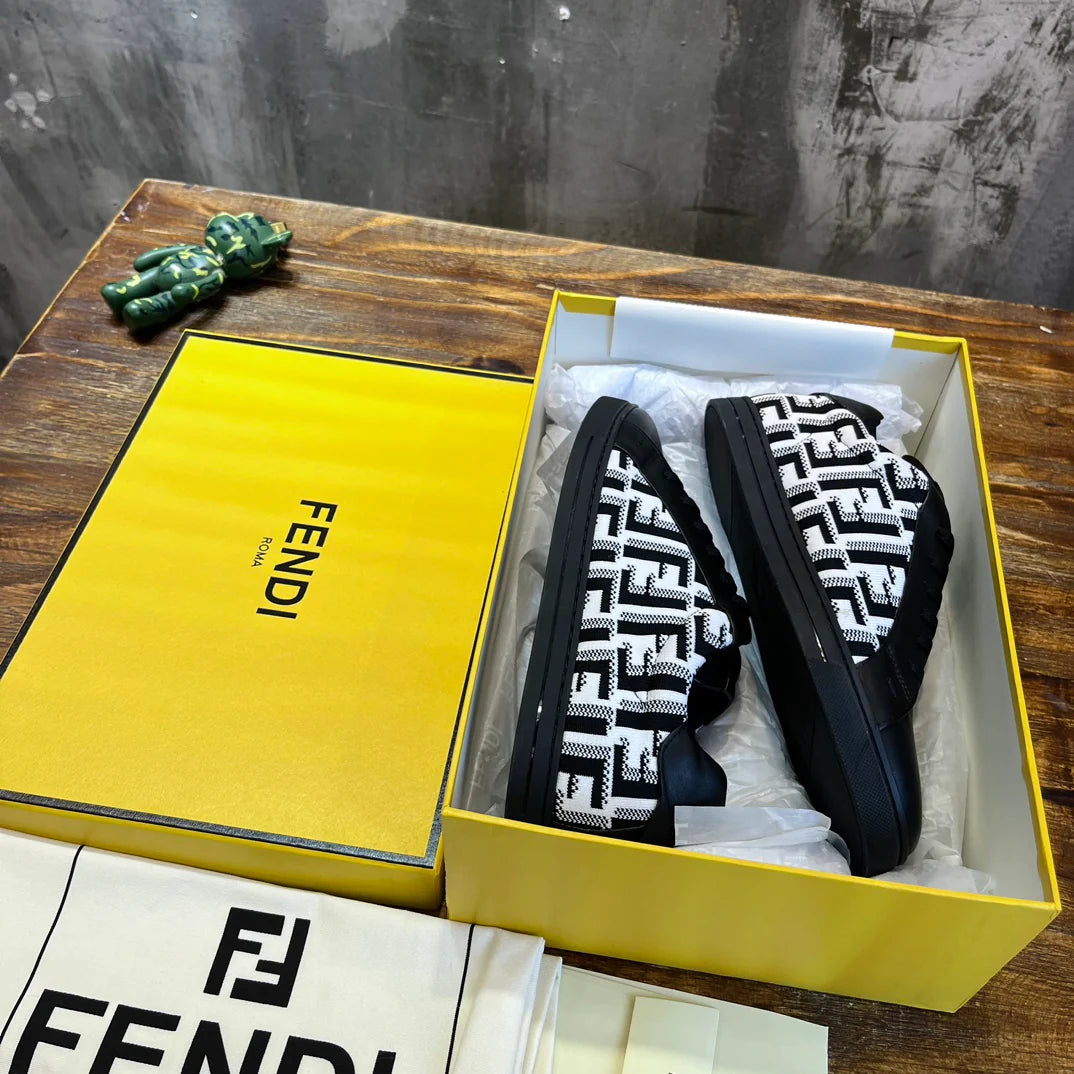FENDI SNEAKER