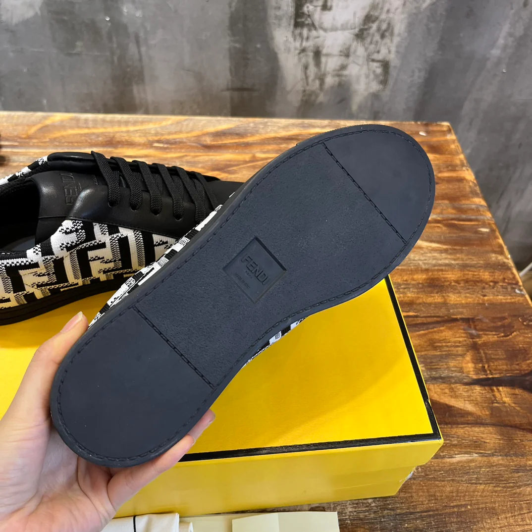 FENDI SNEAKER