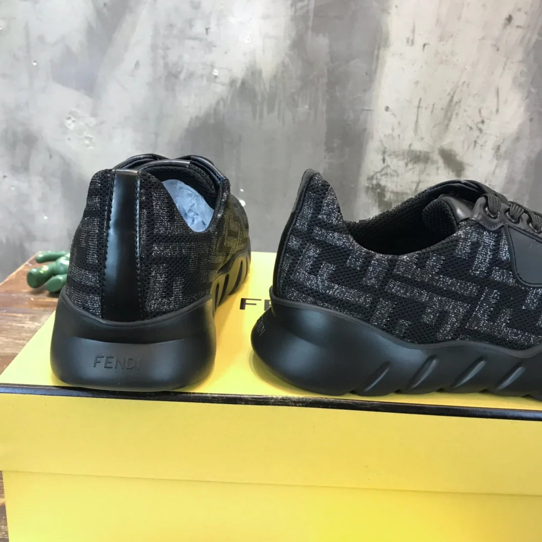FENDI SNEAKER