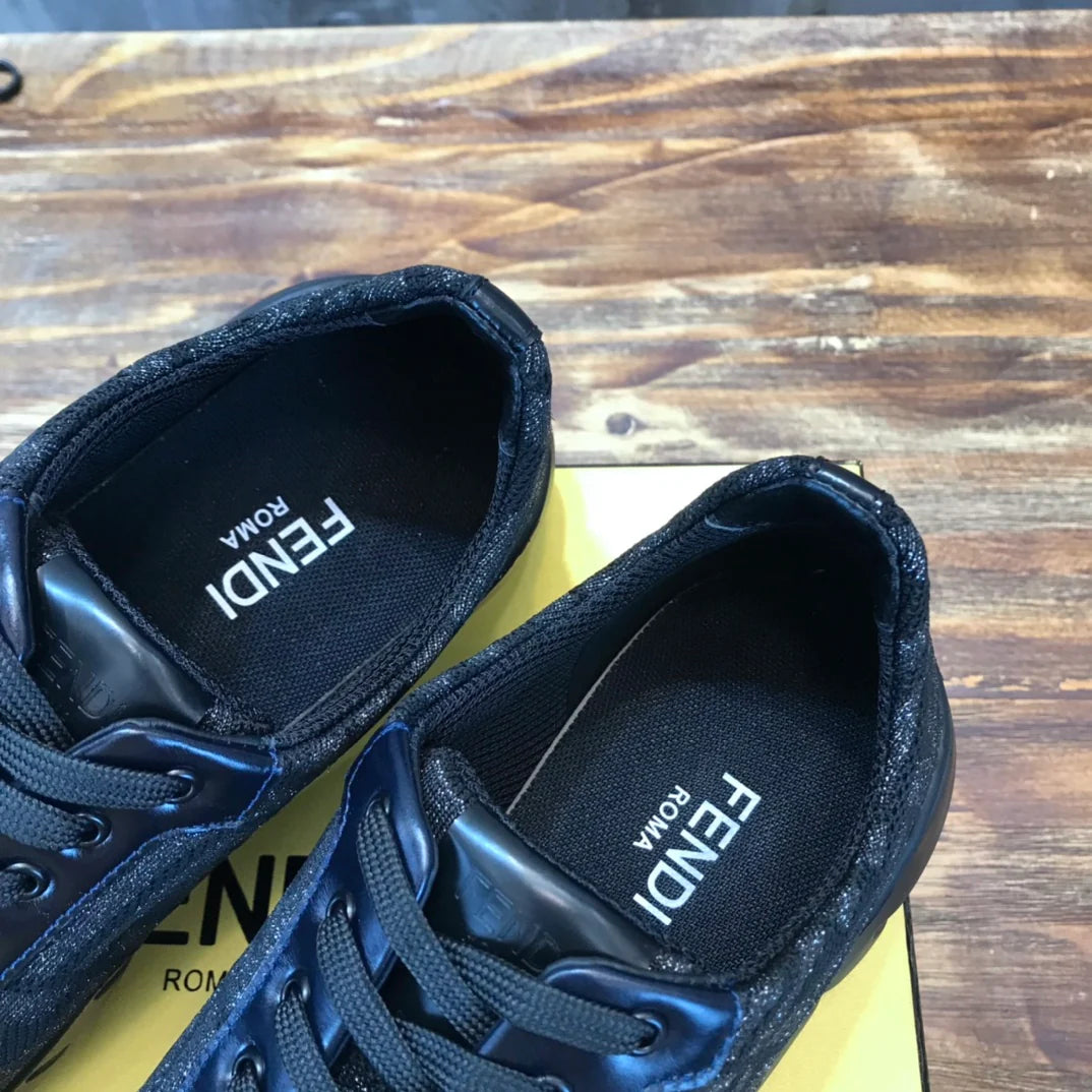 FENDI SNEAKER