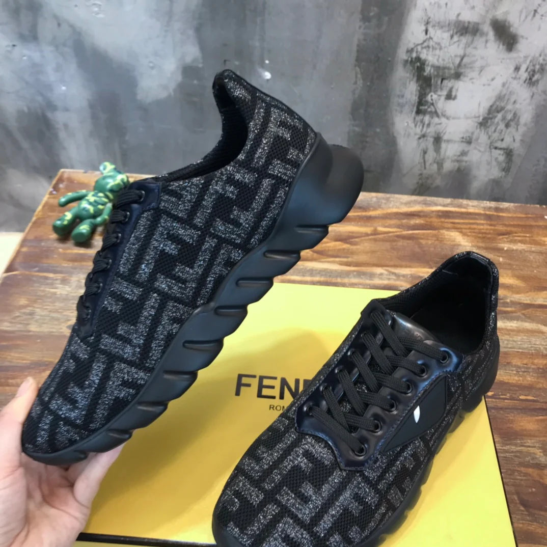 FENDI SNEAKER