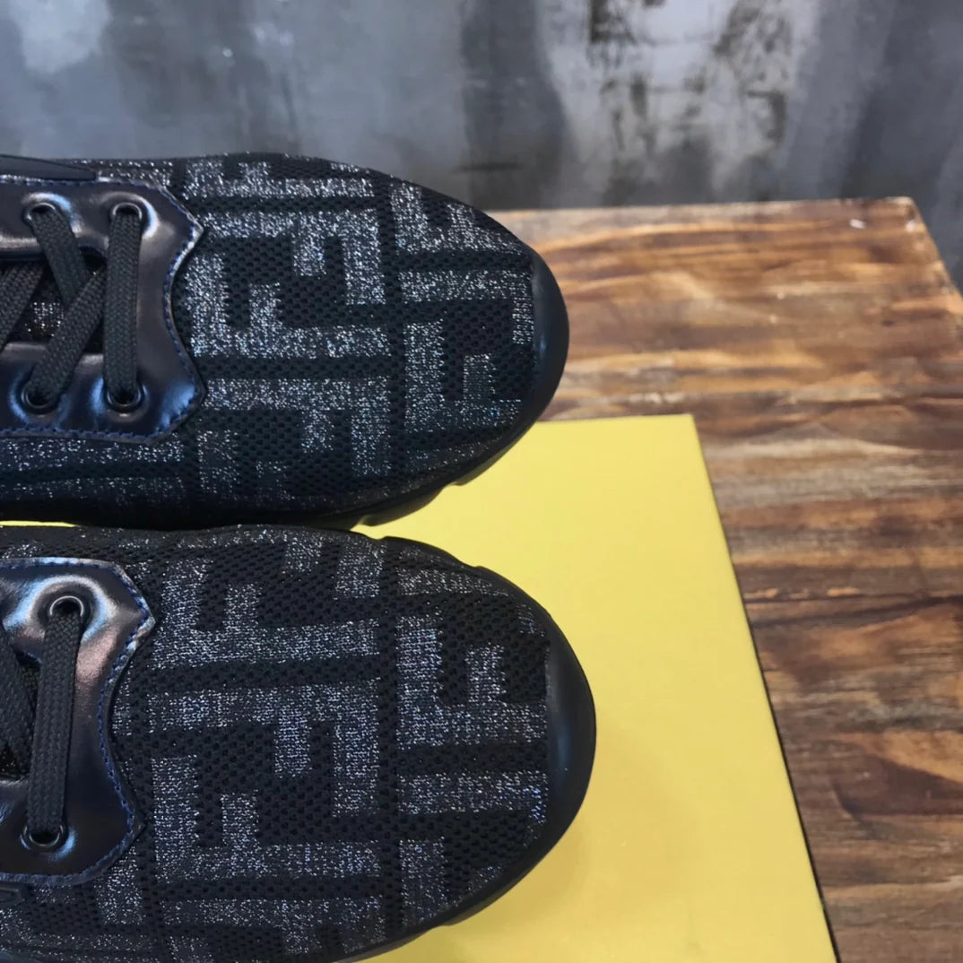 FENDI SNEAKER