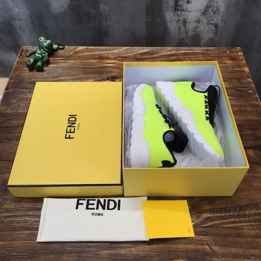 FENDI SNEAKER