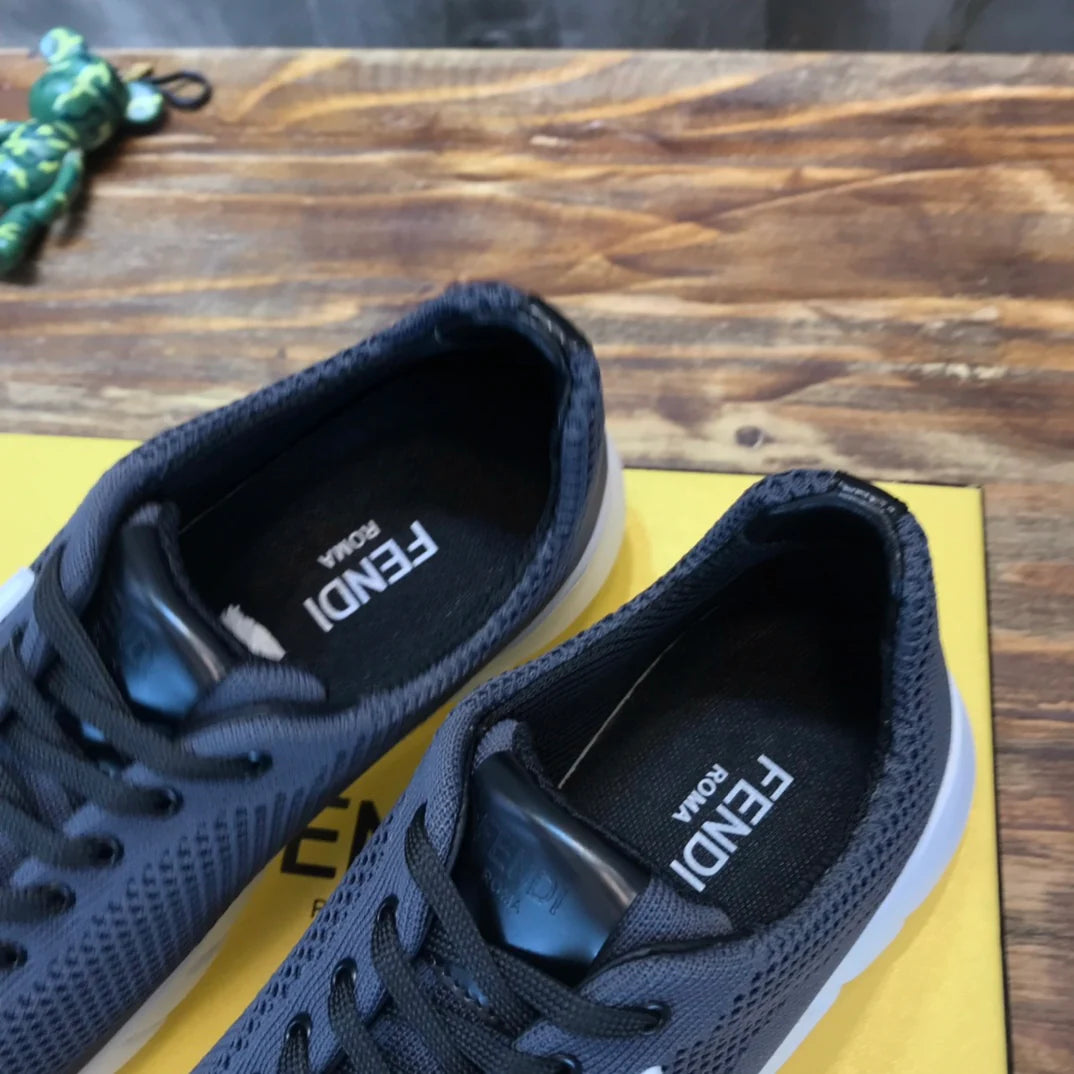 FENDI SNEAKER
