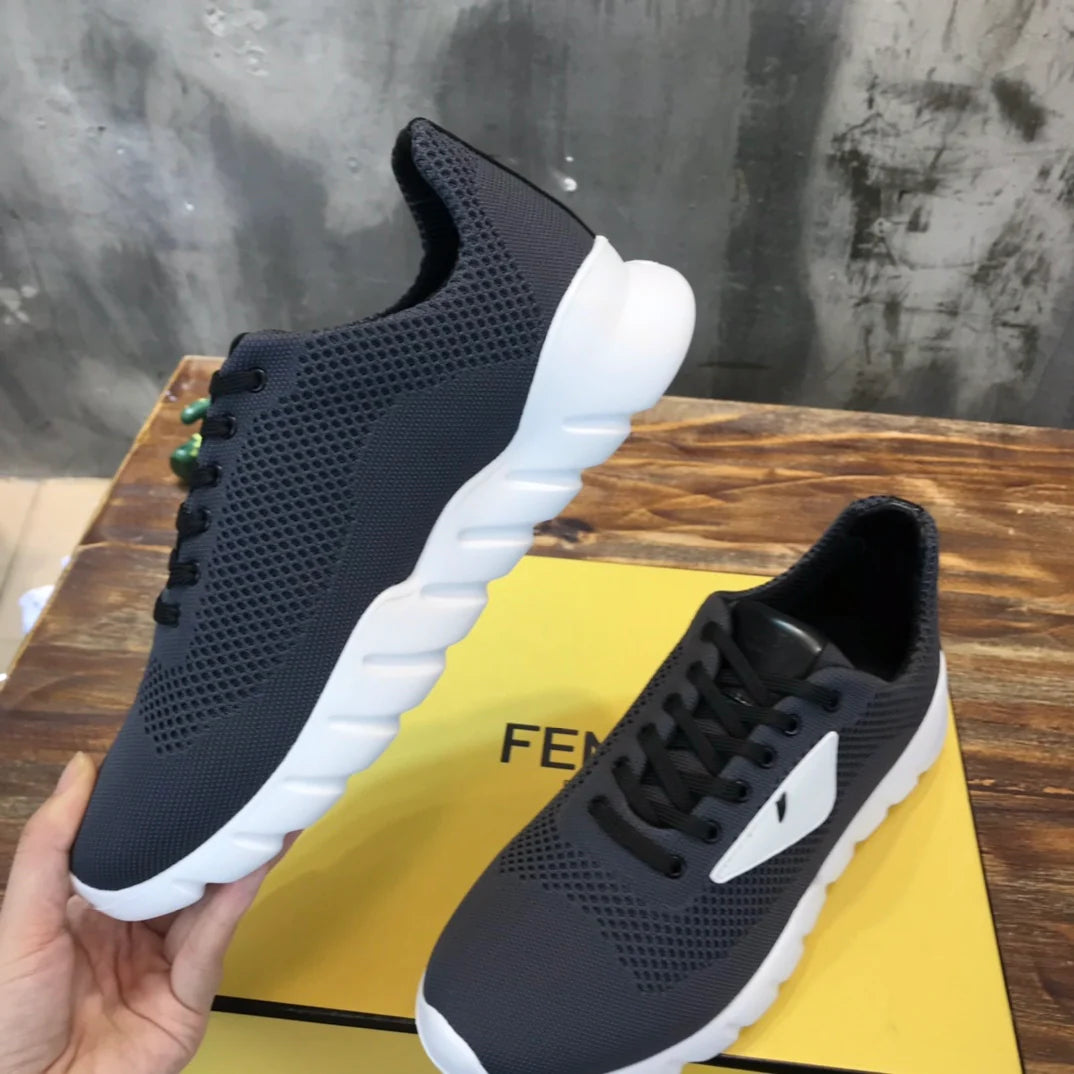 FENDI SNEAKER