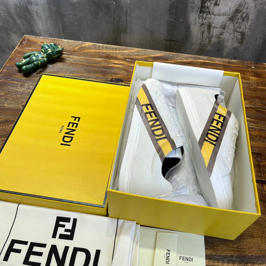 FENDI SNEAKER